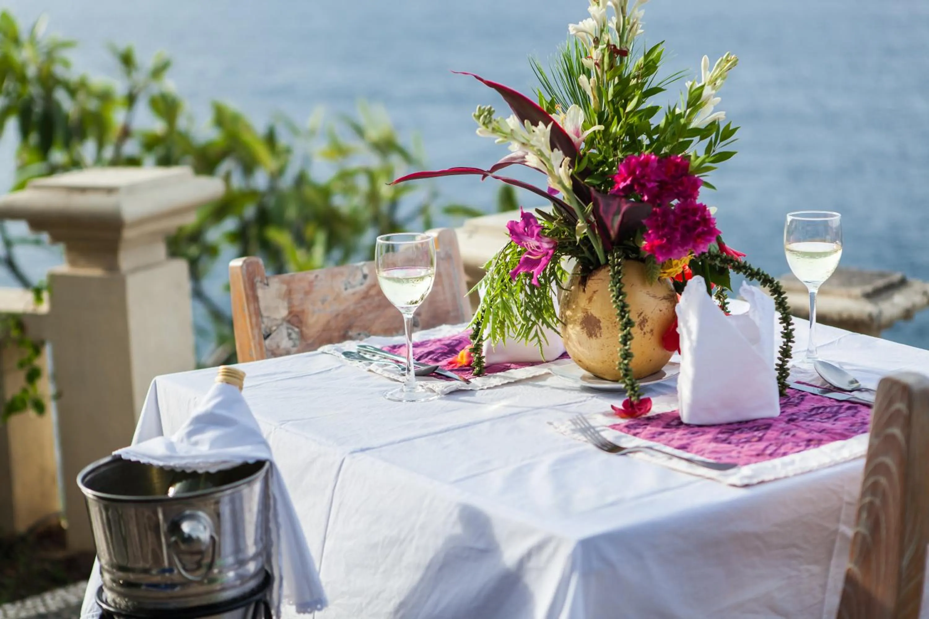 Seating area in Blue Moon Villas Resort
