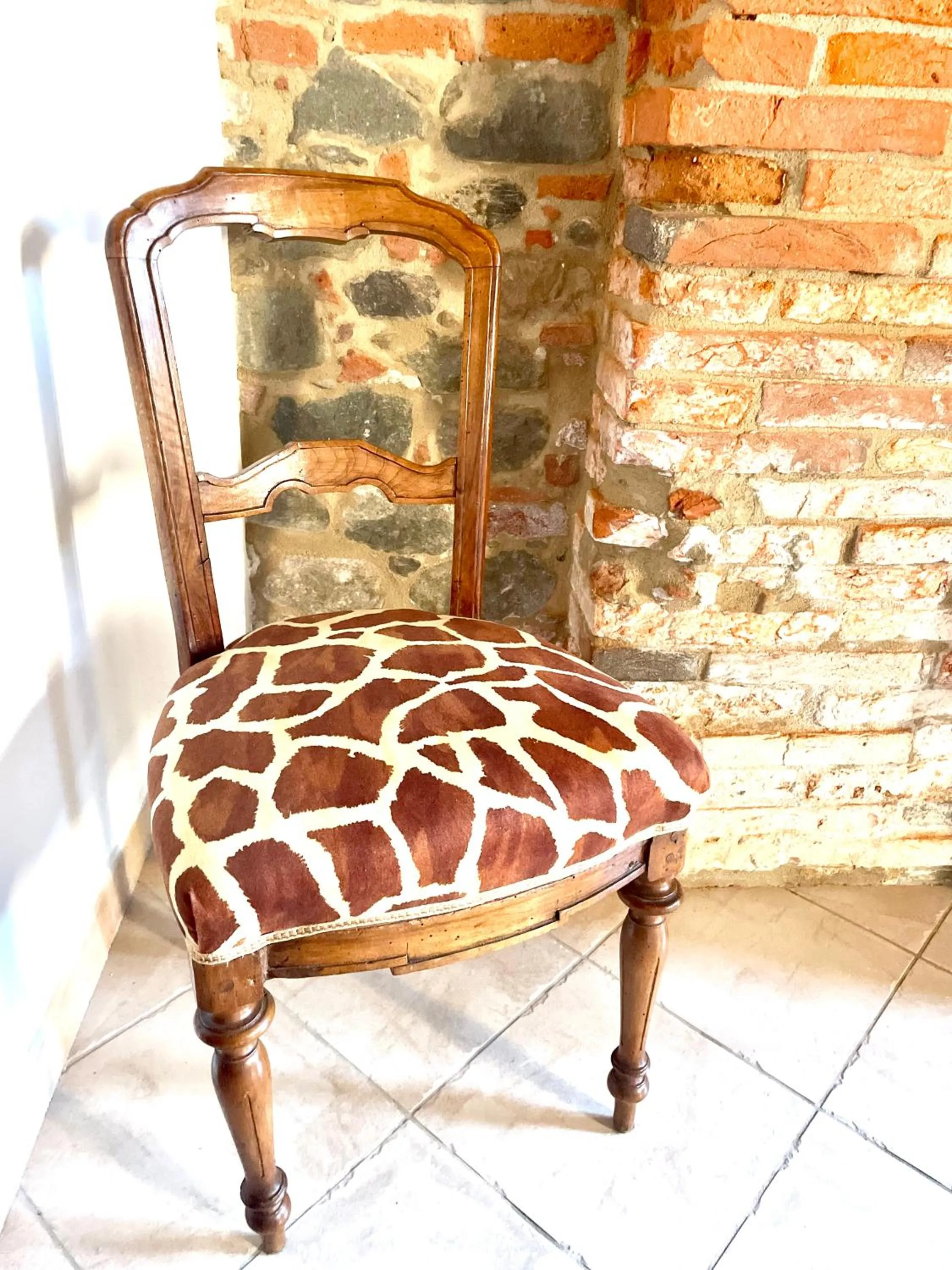 Seating area in B&B Alloro