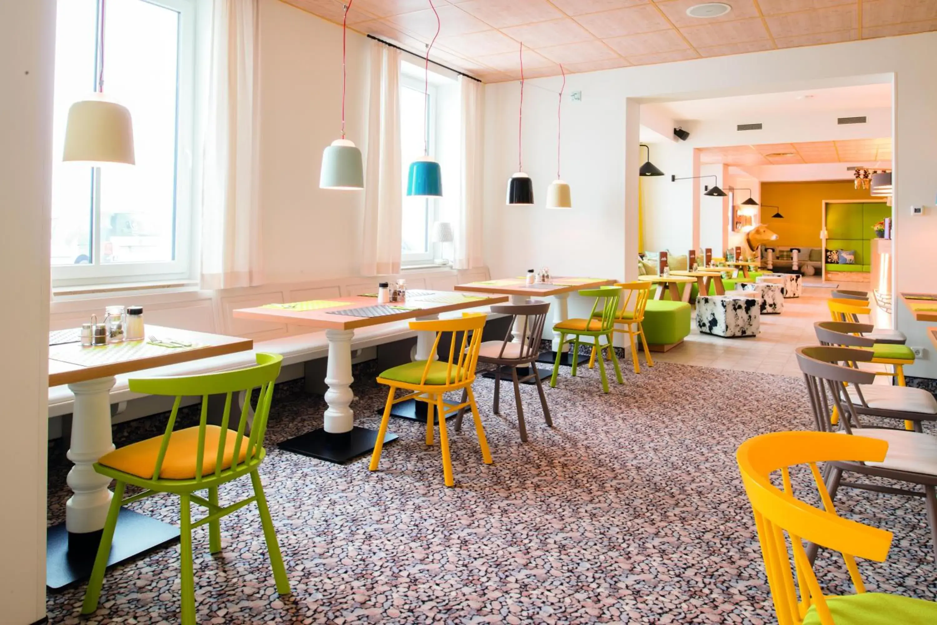 Restaurant/places to eat in Hey Lou Hotel Piding Restaurant/places to eat in Hey Lou Hotel Piding