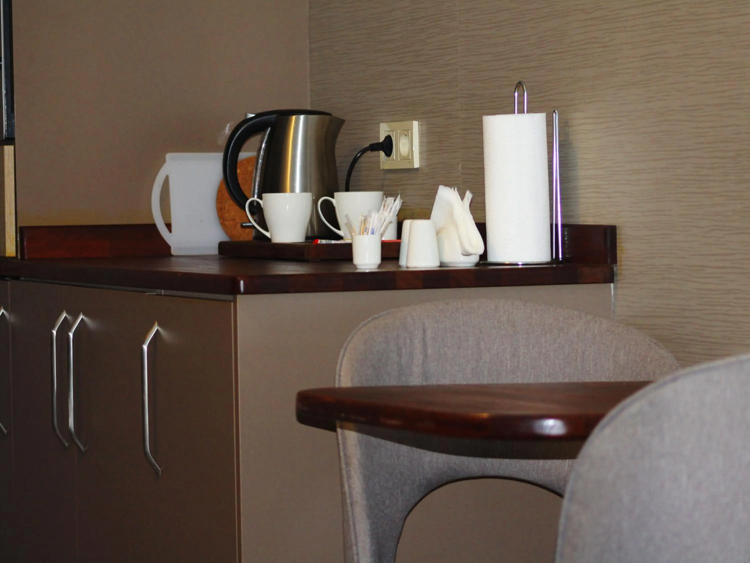 Coffee/tea facilities in Tophane Suites