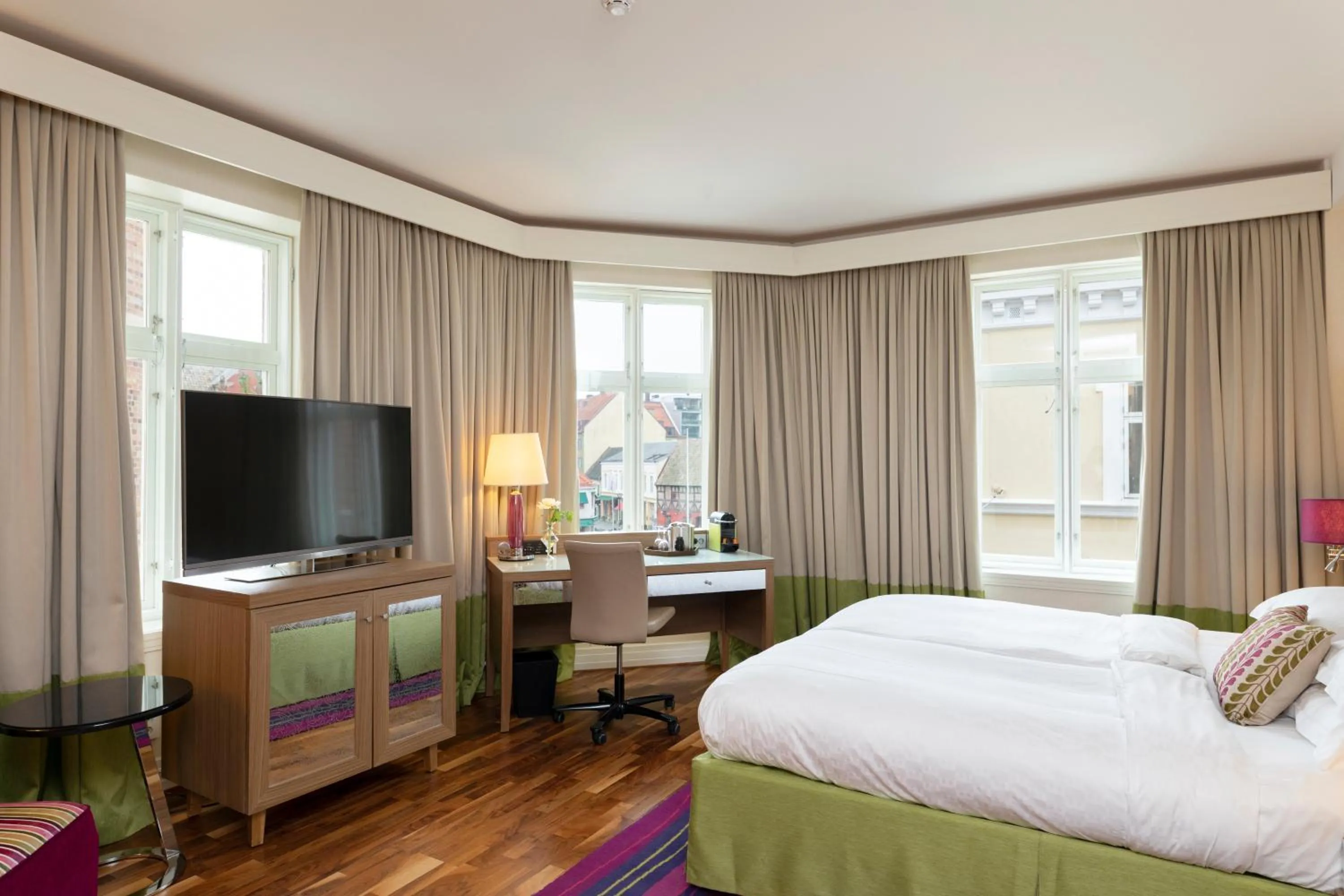 Photo of the whole room, Bed in Elite Hotel Esplanade