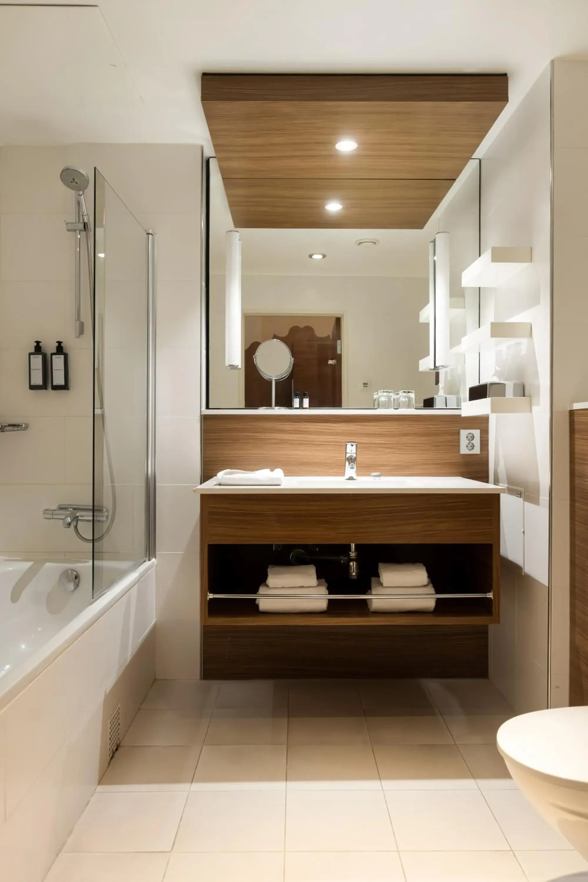 Bathroom in Elite Hotel Esplanade Bathroom in Elite Hotel Esplanade