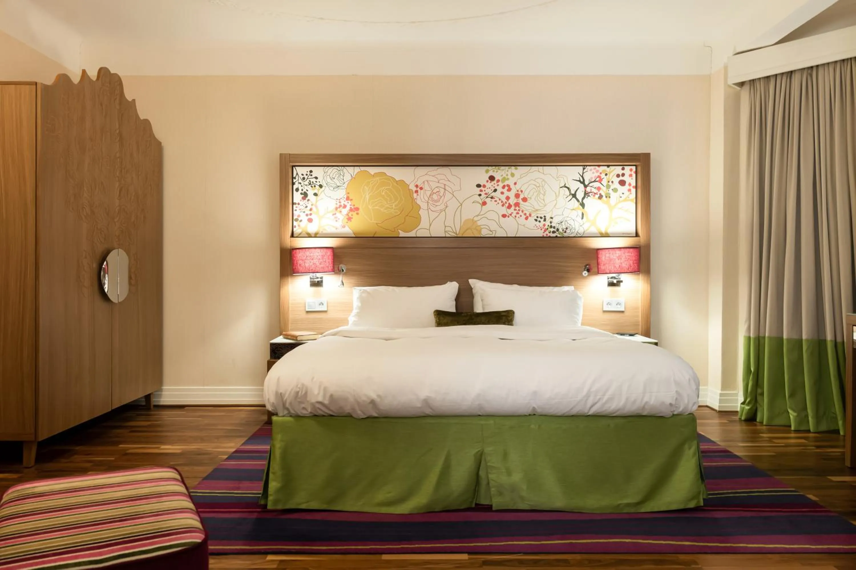 Photo of the whole room, Bed in Elite Hotel Esplanade