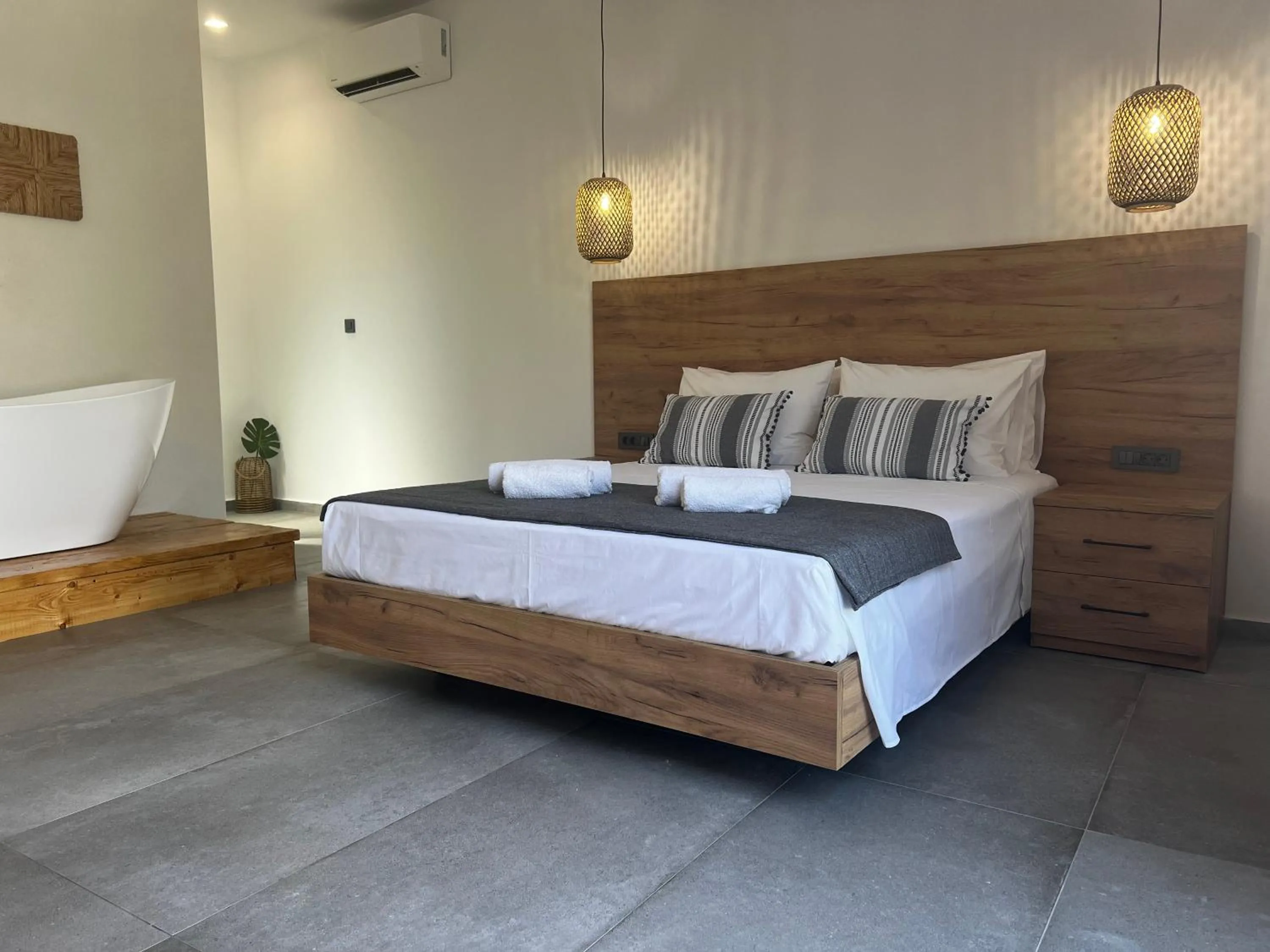 Bed in Sydney Hotel