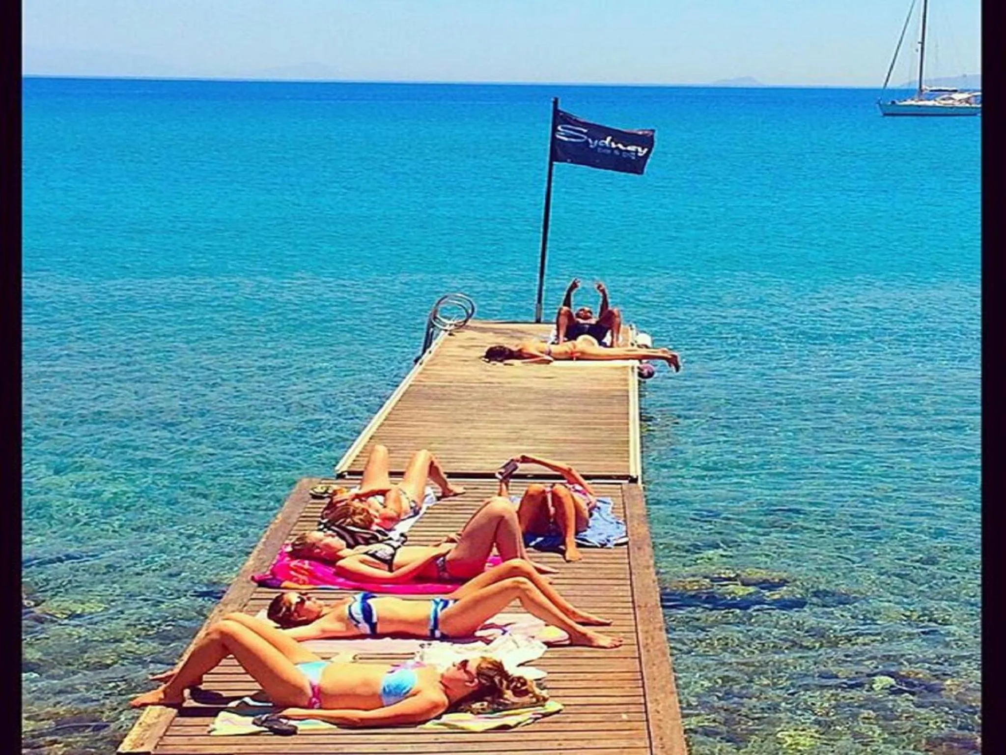Beach in Sydney Hotel