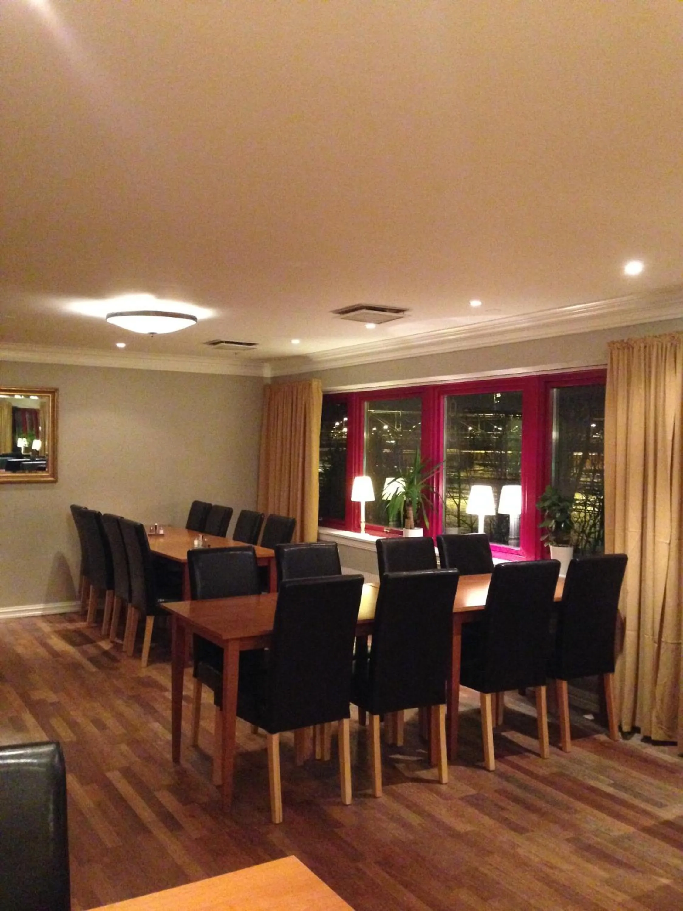 Restaurant/places to eat in Kils Hotell & Restaurang