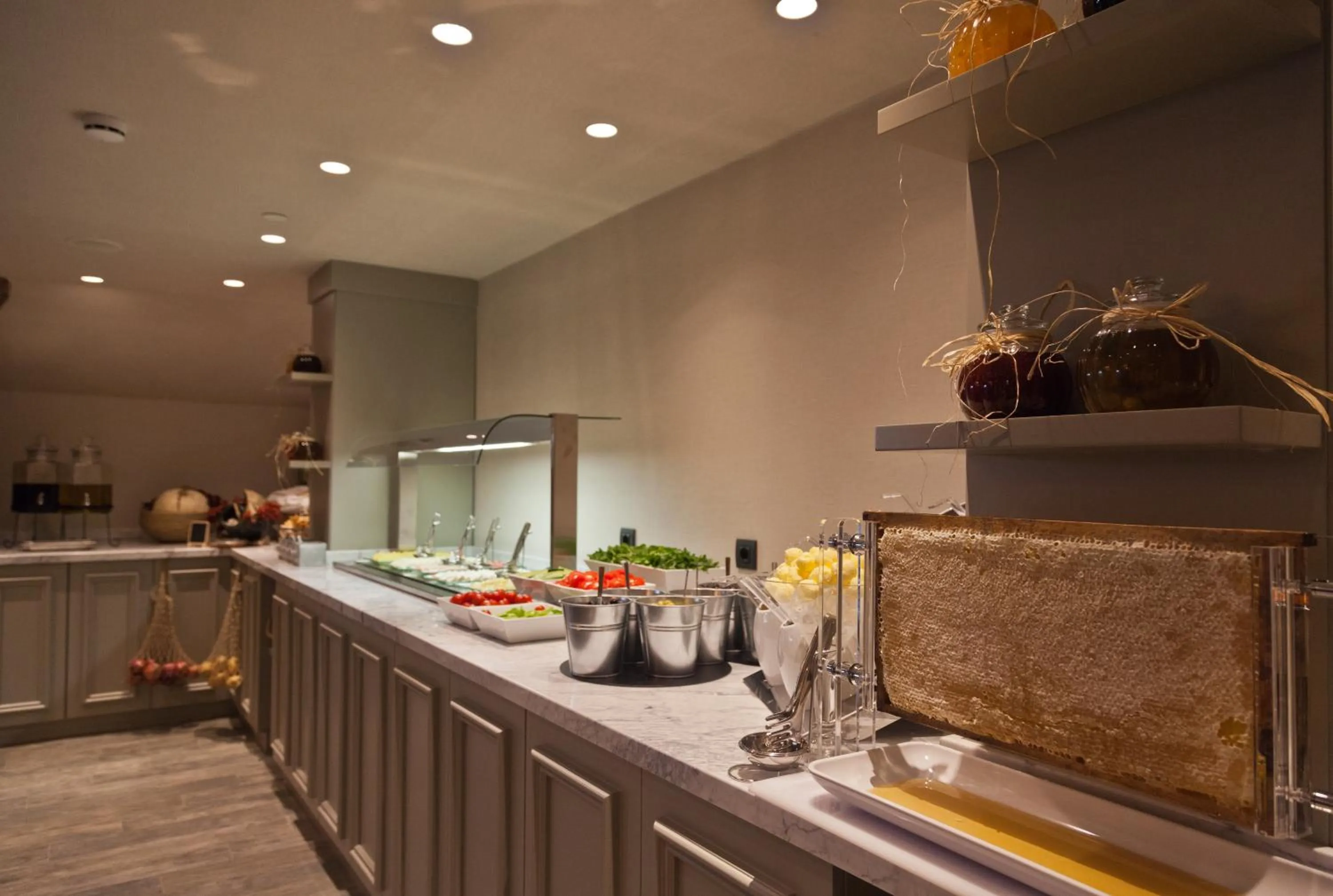 Restaurant/places to eat in Cityloft 81