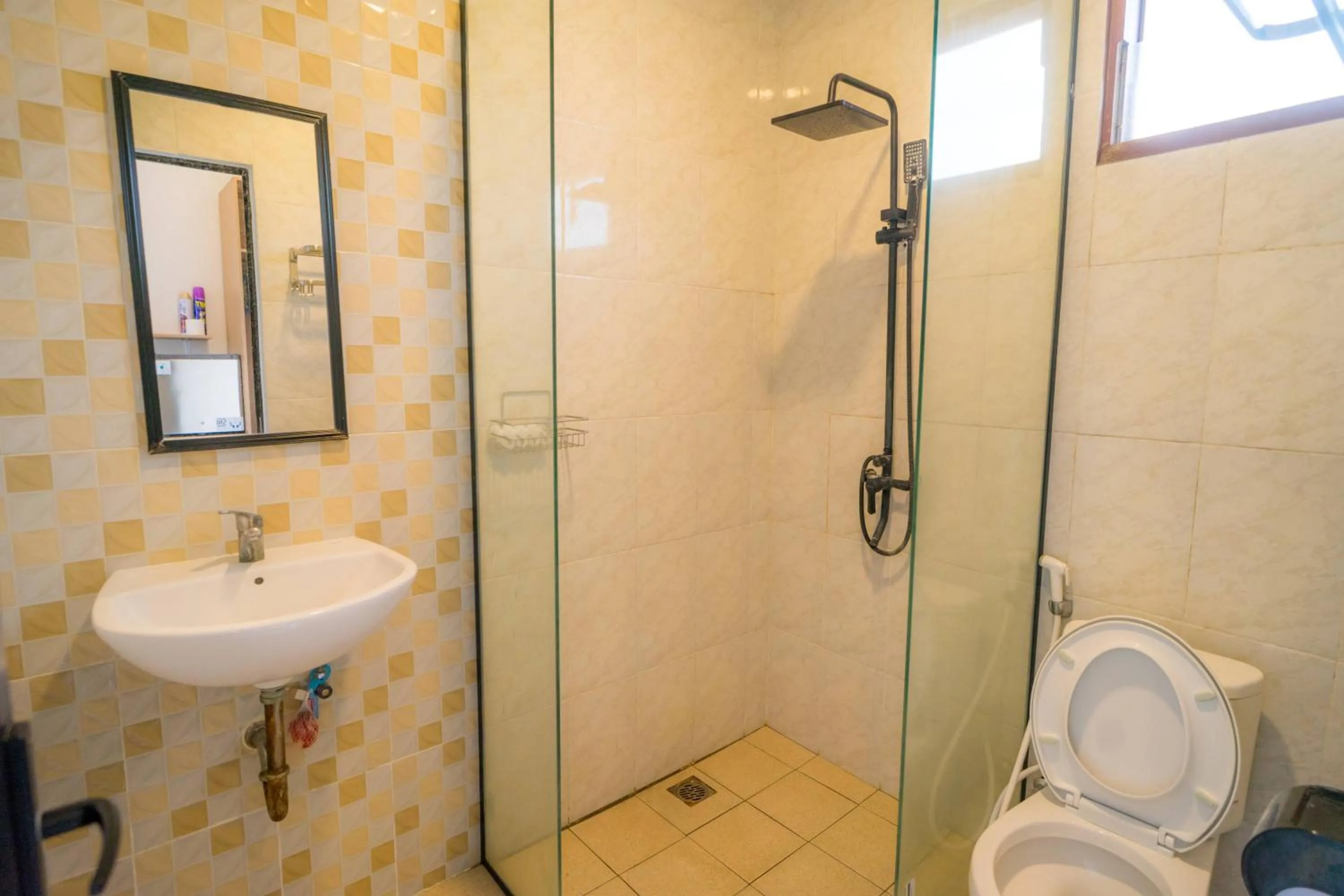 Freddies Santai Sumurtiga