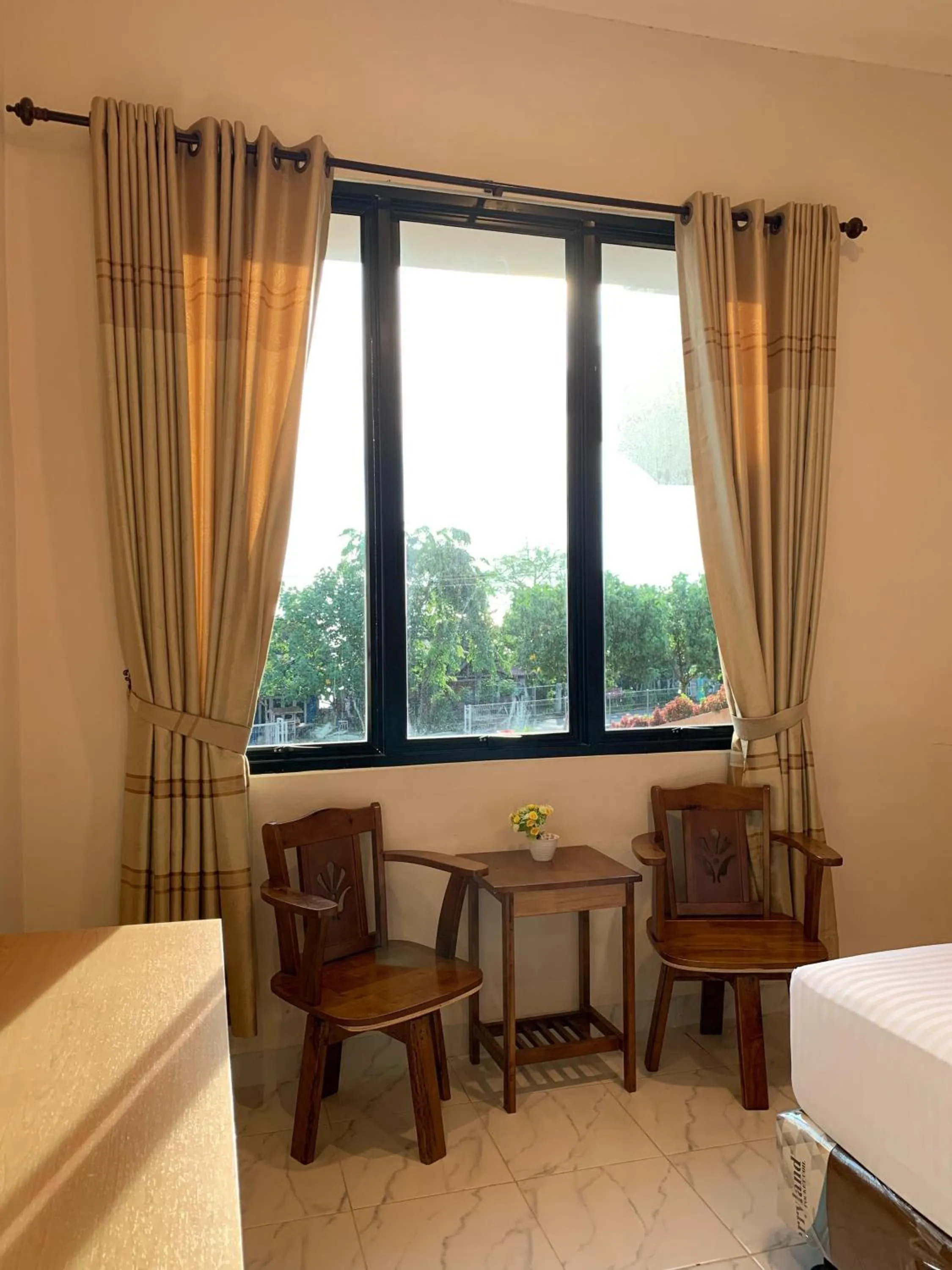 Freddies Santai Sumurtiga