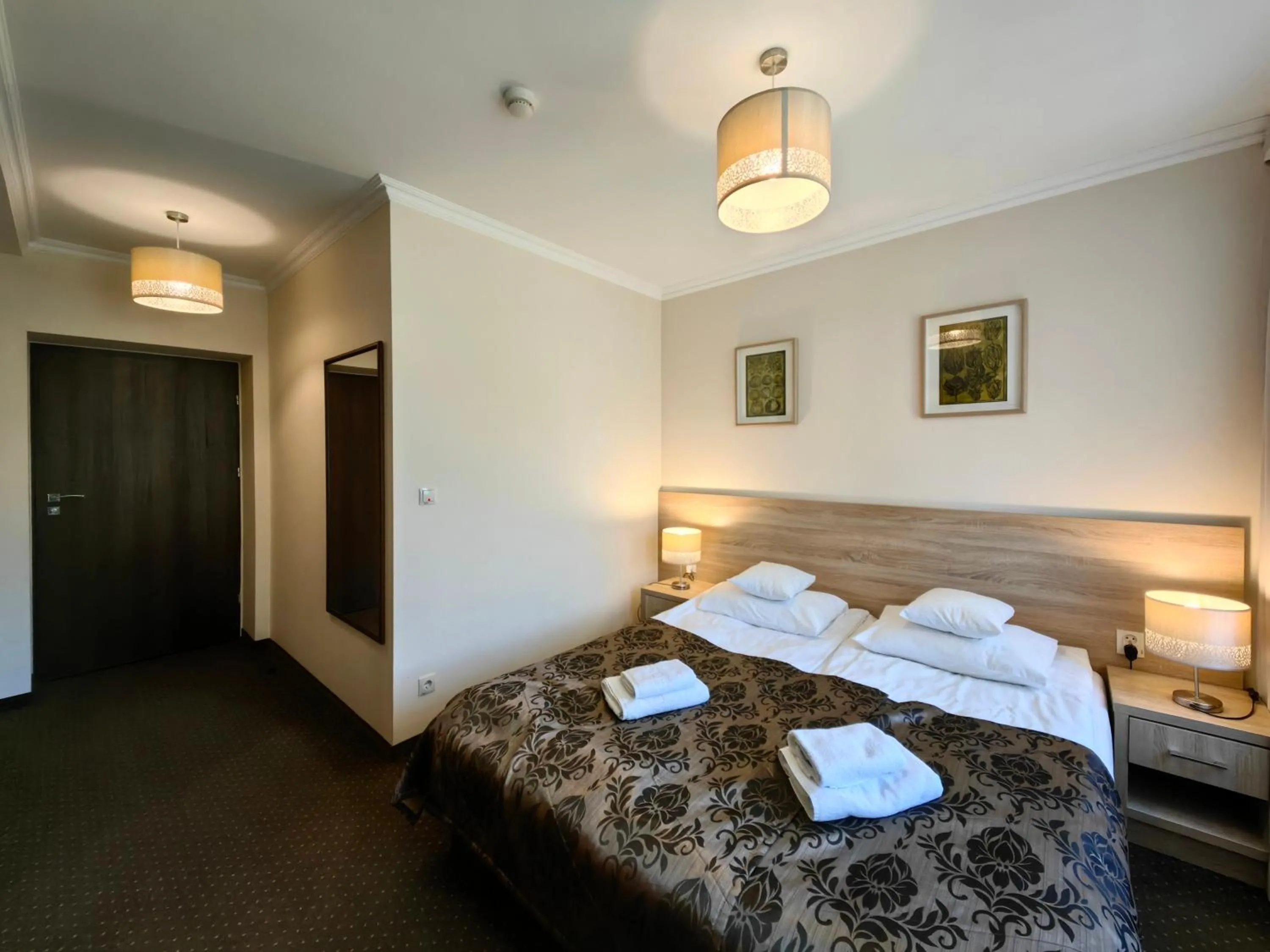 Property building, Bed in Willa San Remo