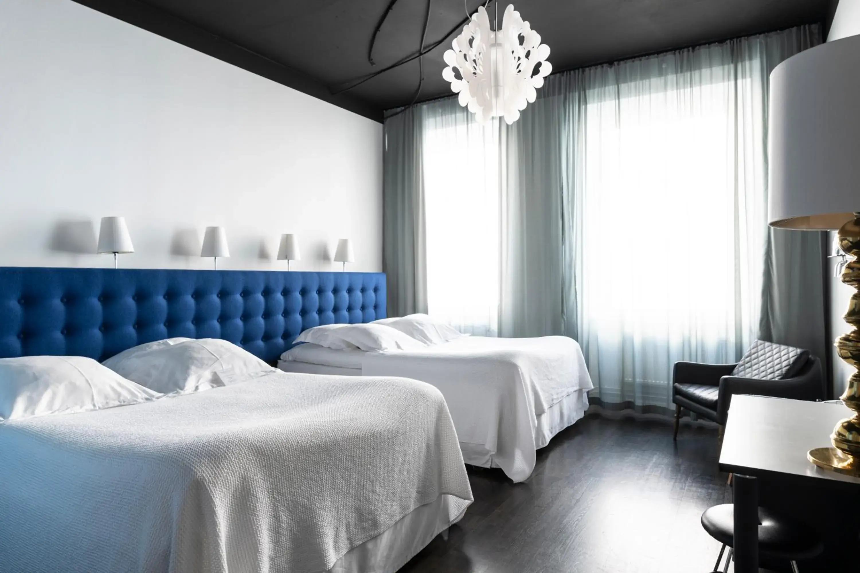 Photo of the whole room, Bed in Hotel Flora Photo of the whole room, Bed in Hotel Flora