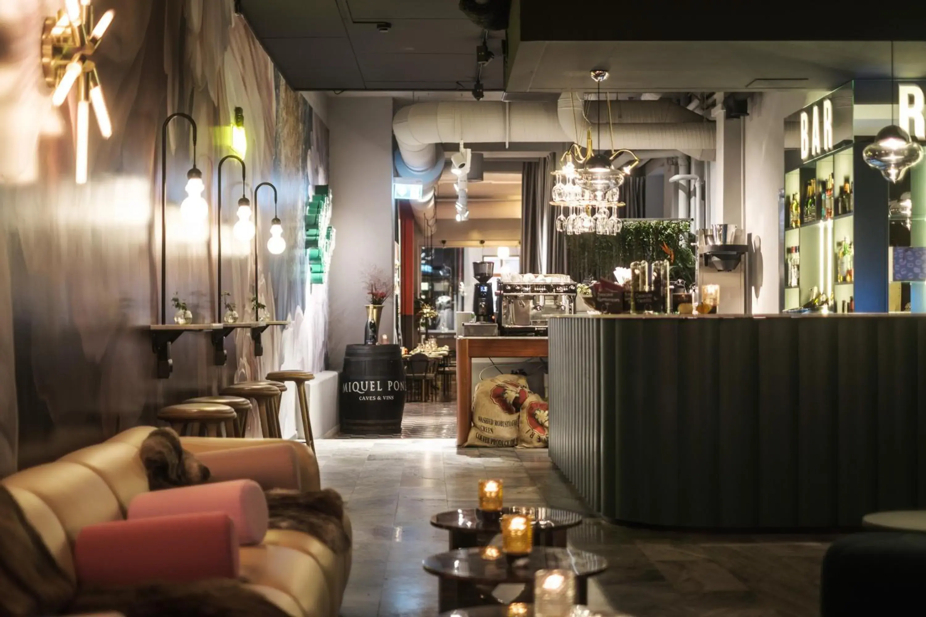 Property building in Hotel Flora Property building in Hotel Flora