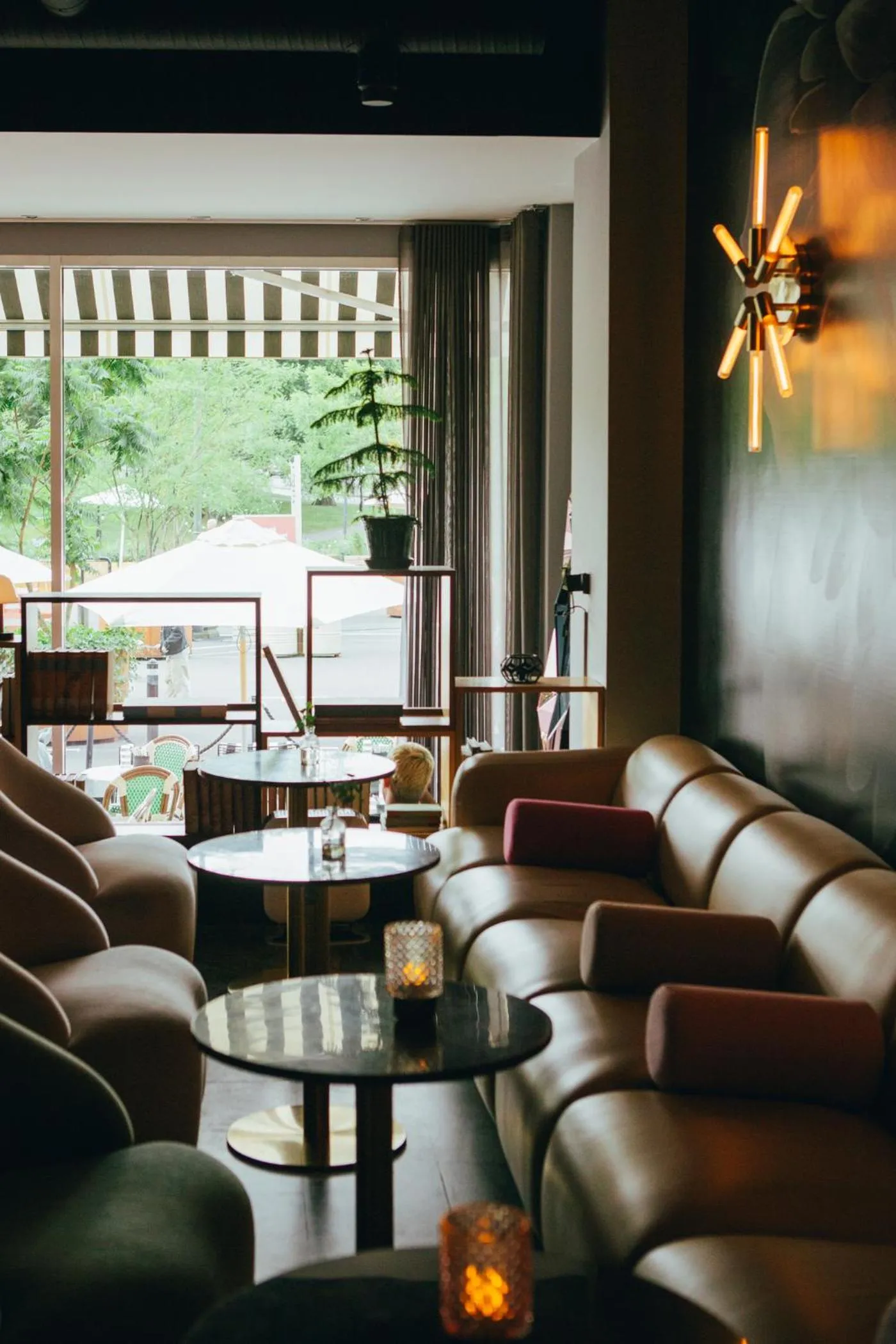 Property building in Hotel Flora