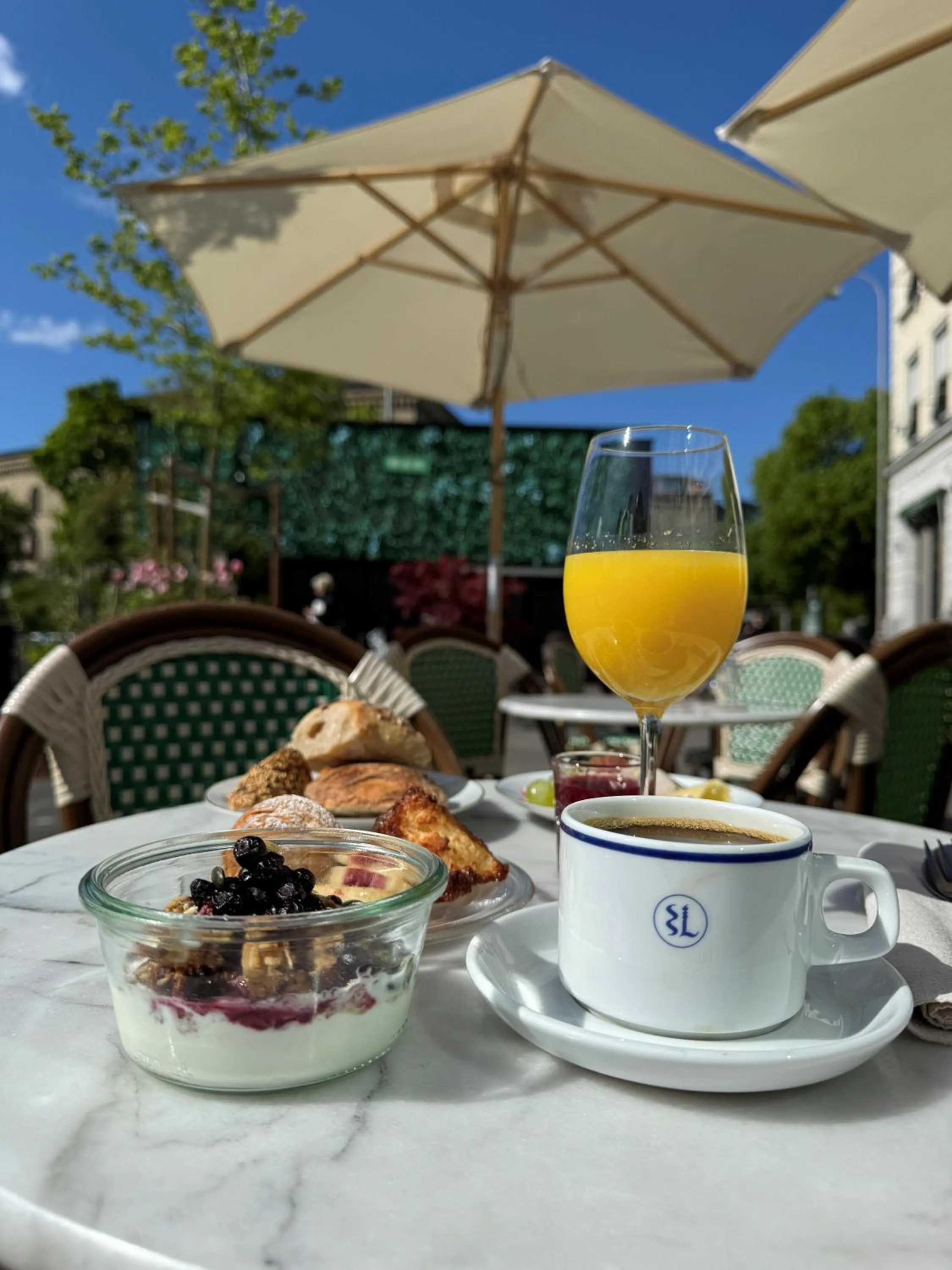 Breakfast in Hotel Flora