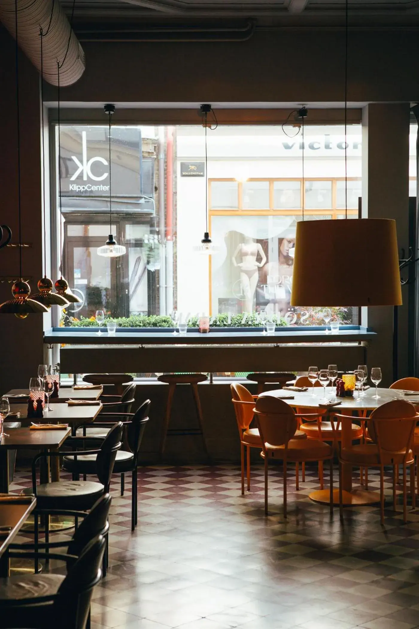 Restaurant/places to eat in Hotel Flora Restaurant/places to eat in Hotel Flora