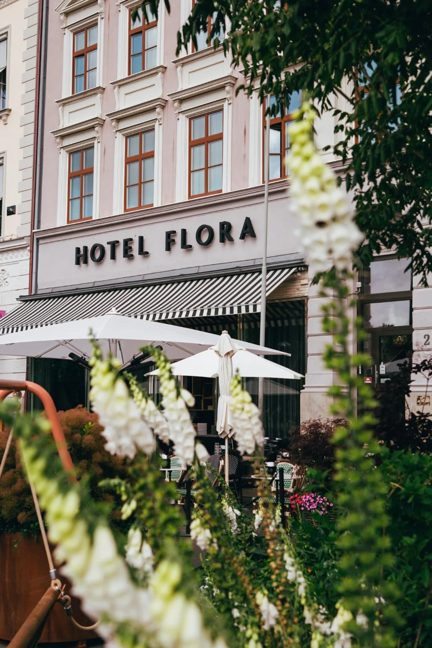 Property building in Hotel Flora