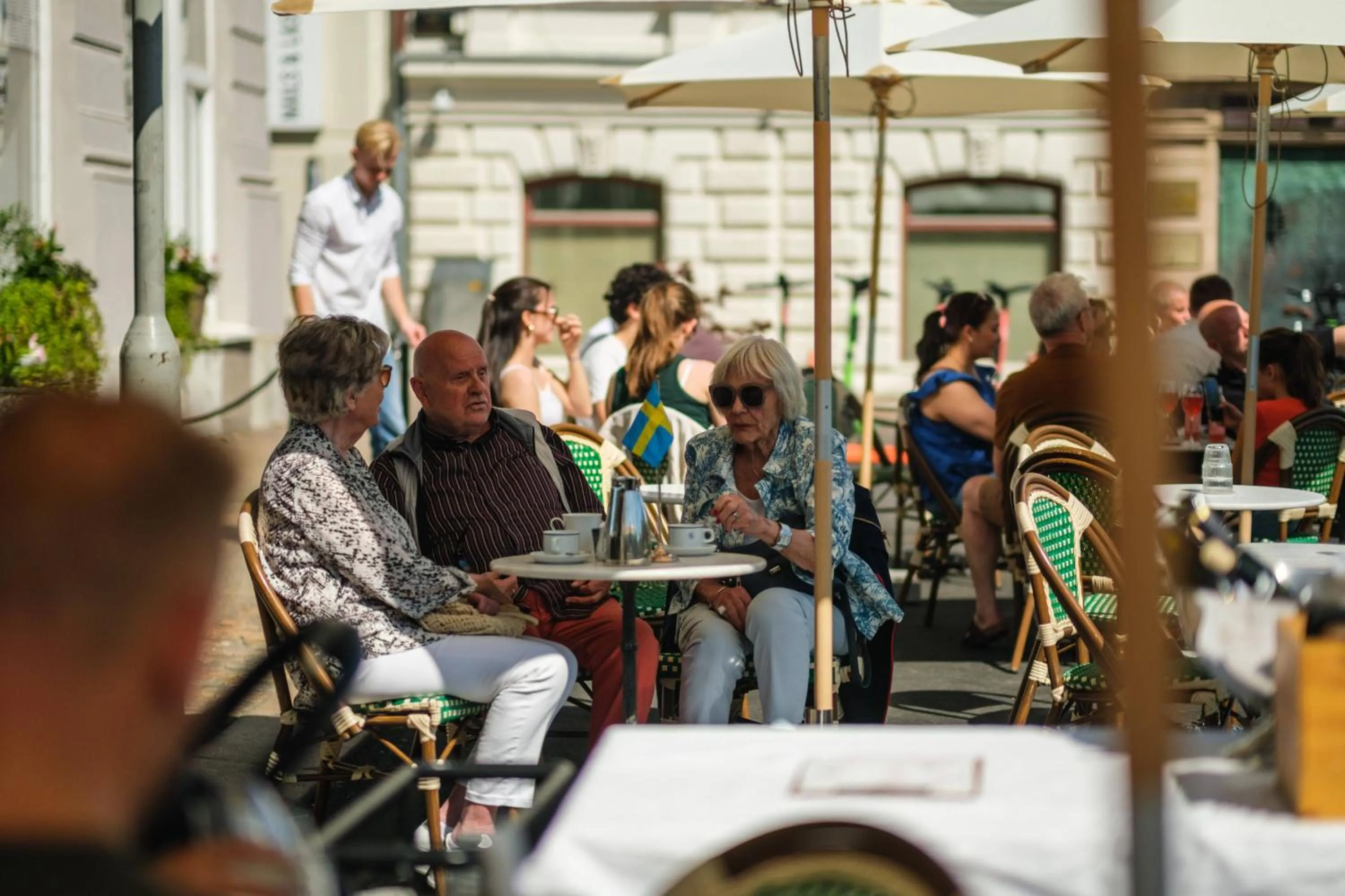 Restaurant/places to eat in Hotel Flora