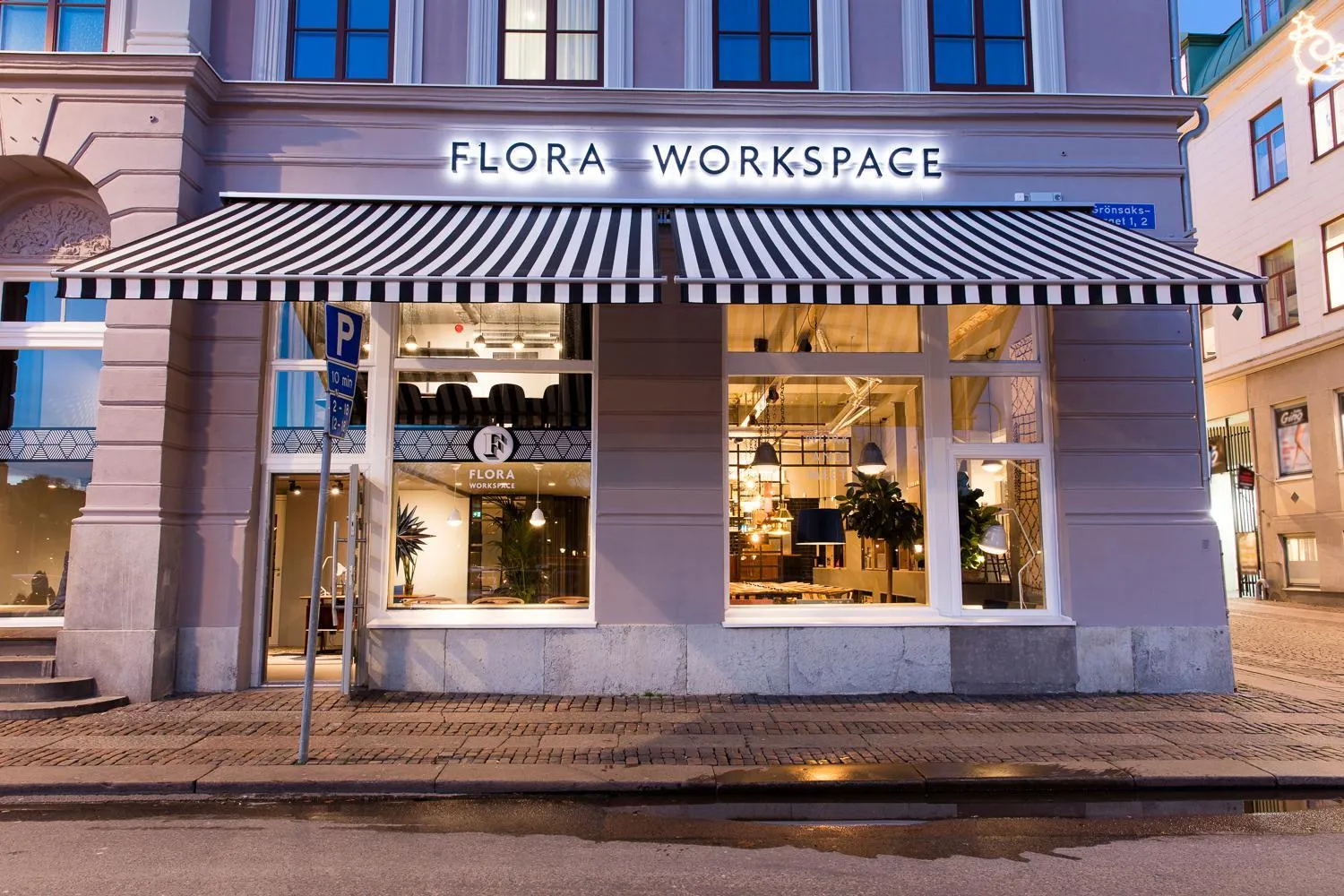 Business facilities in Hotel Flora