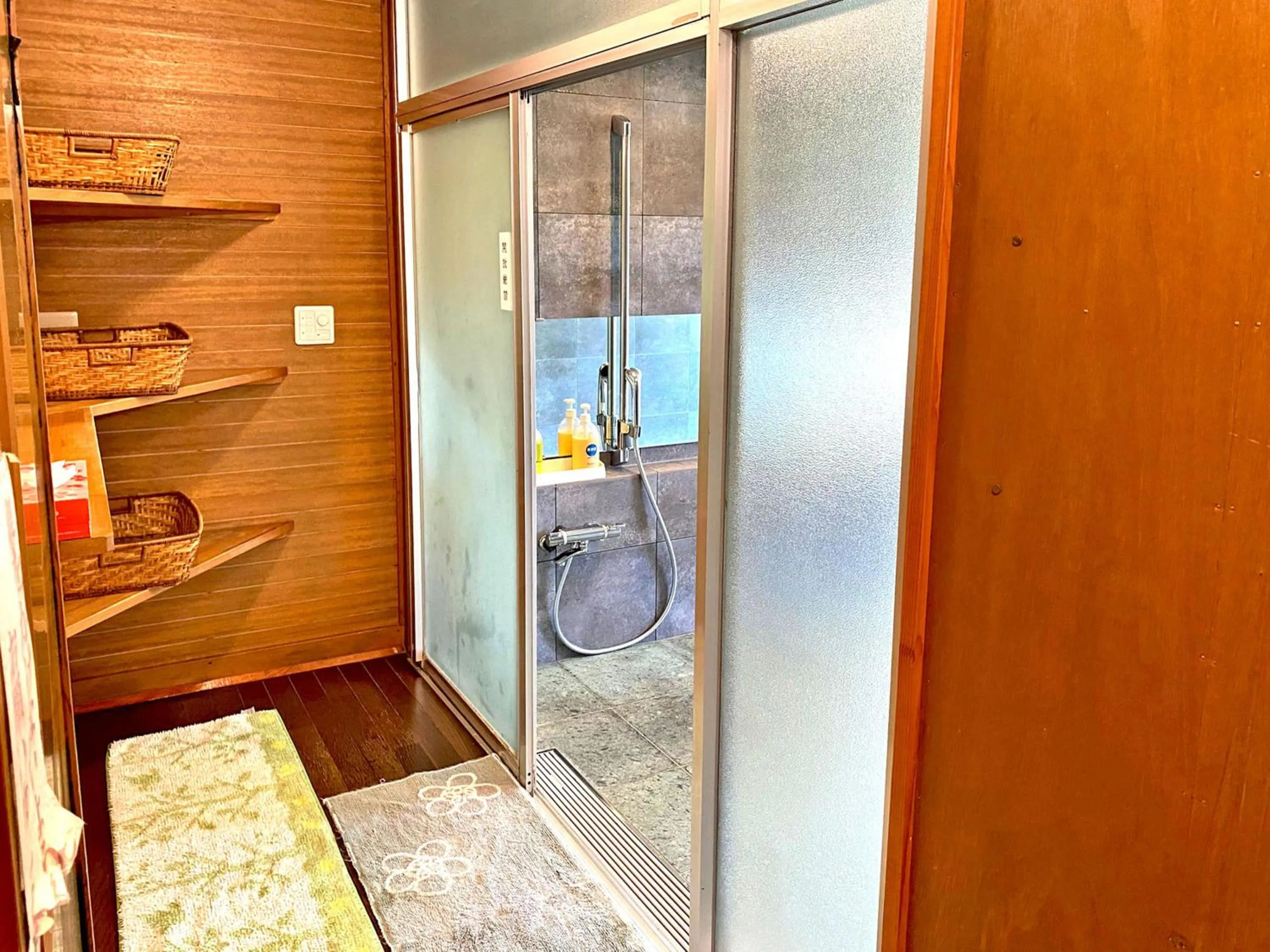 Public Bath in Yusenso