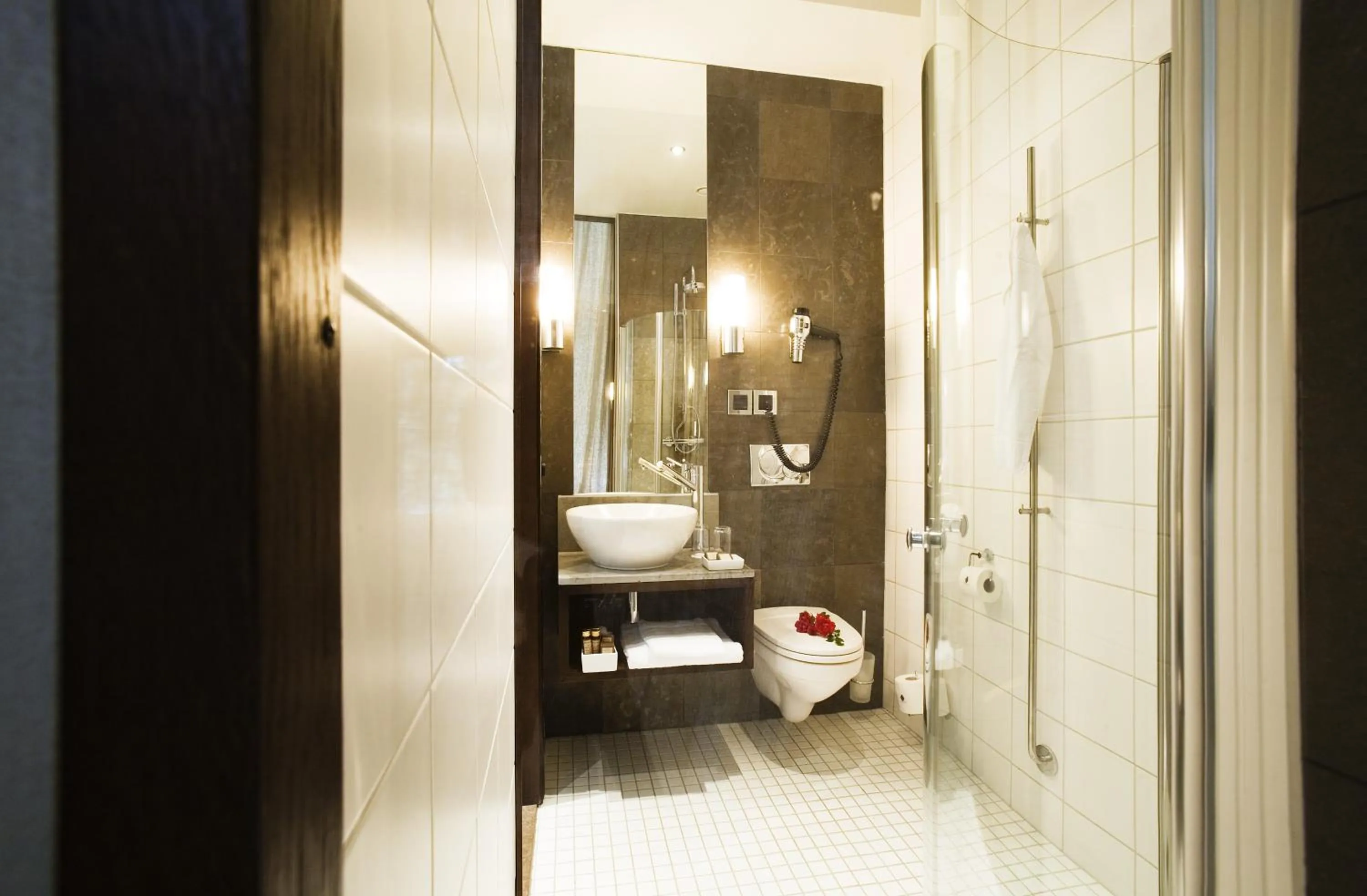 Shower in Ulfsunda Slott