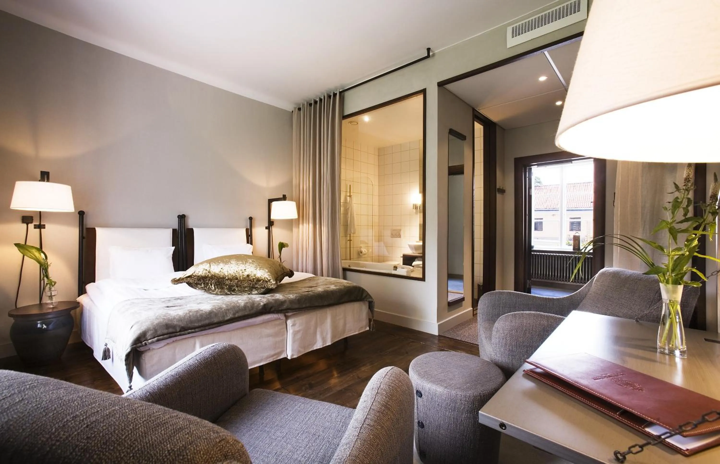 Bathroom, Bed in Ulfsunda Slott