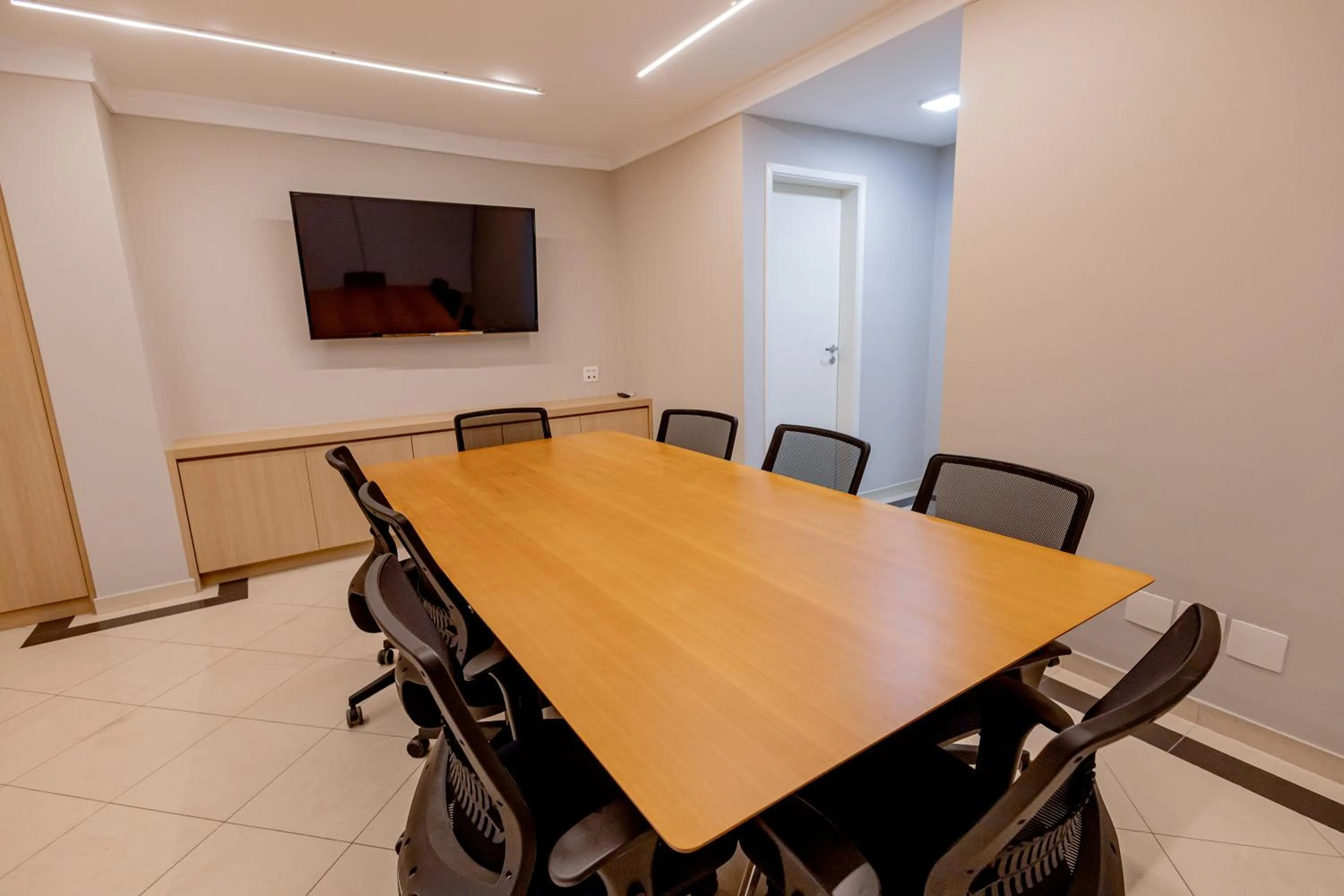 TV and multimedia in Hotel San Gabriel