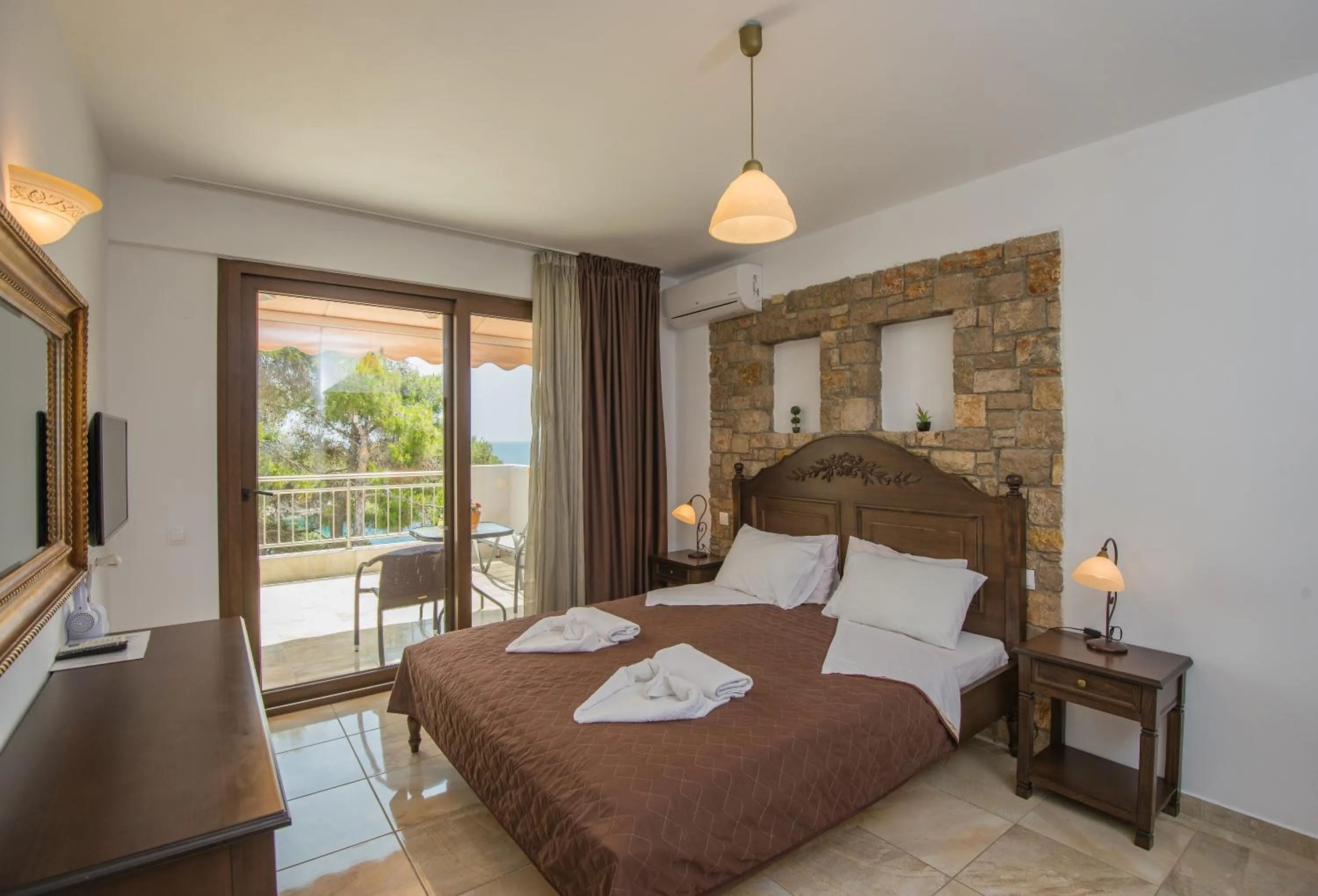 Bedroom, Bed in Marilena Apartments