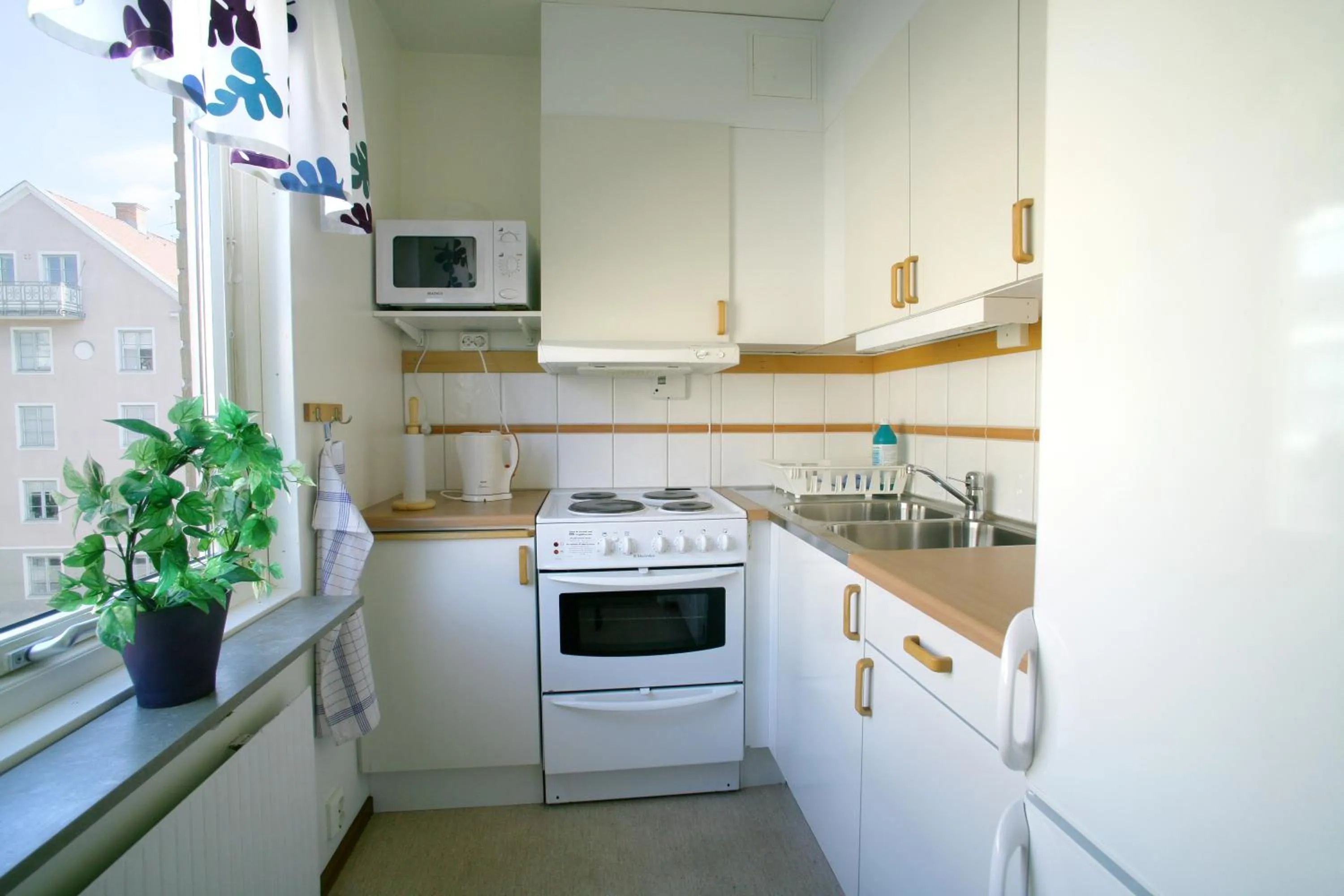 Kitchen or kitchenette in Linköpings Cityhotell och Vandrarhem