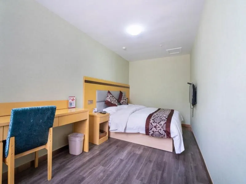 Bed in GreenTree Inn JiangSu WuXi West Jiefang Road Chongan Temple Business Hotel