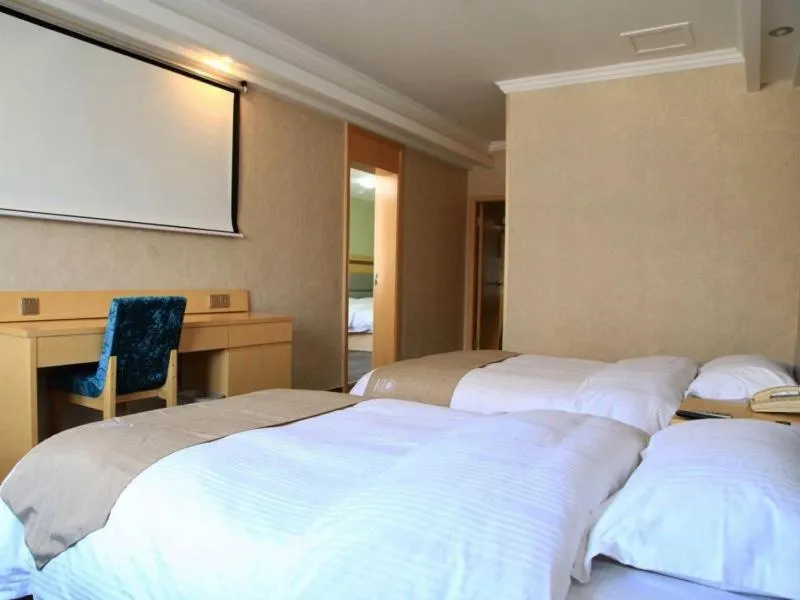 Bed in GreenTree Inn JiangSu WuXi West Jiefang Road Chongan Temple Business Hotel