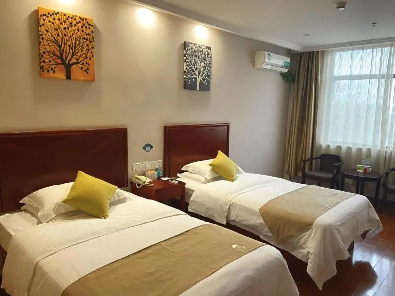 Bed in GreenTree Inn ShanDong Linxi Pingyi Mengyang Road Express Hotel