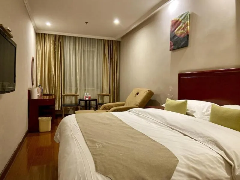 Bed in GreenTree Inn ShanDong Linxi Pingyi Mengyang Road Express Hotel