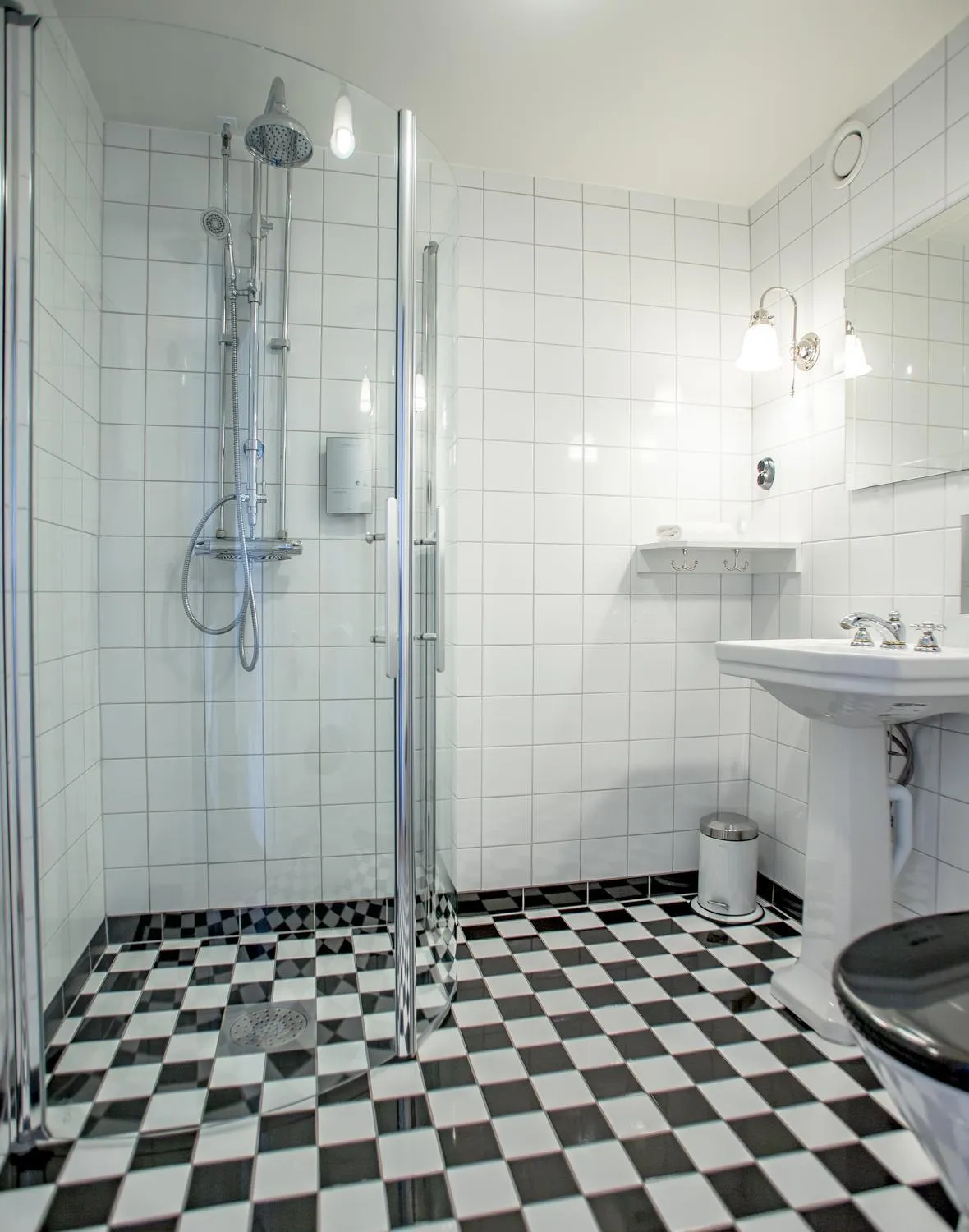 Bathroom in Akademihotellet