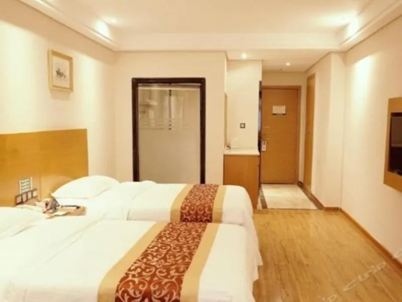 Bed in GreenTree Inn GuangXi HePu HuanzhuSouthRd.Transit Center Express Hotel