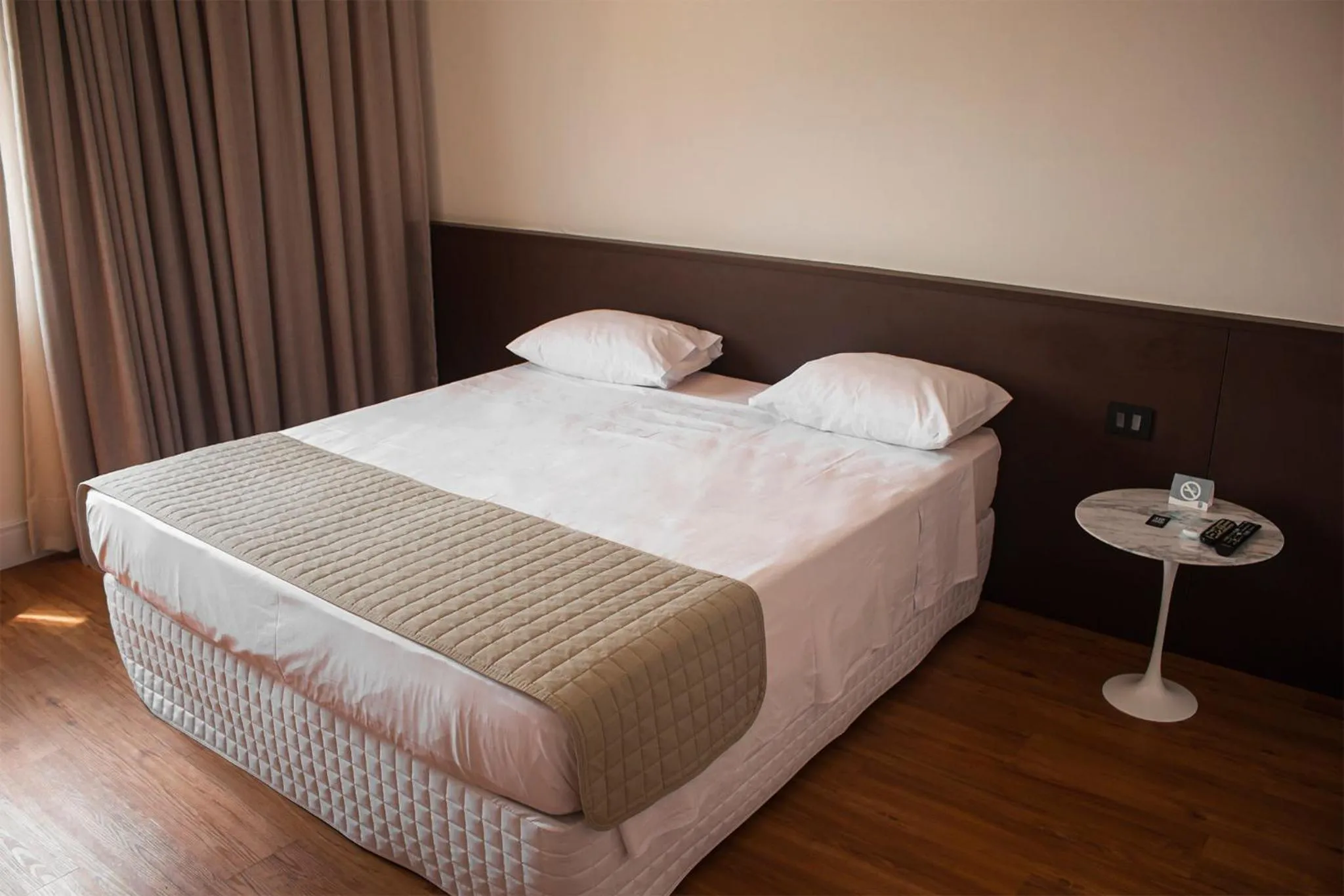 Photo of the whole room, Bed in Vip Hotel