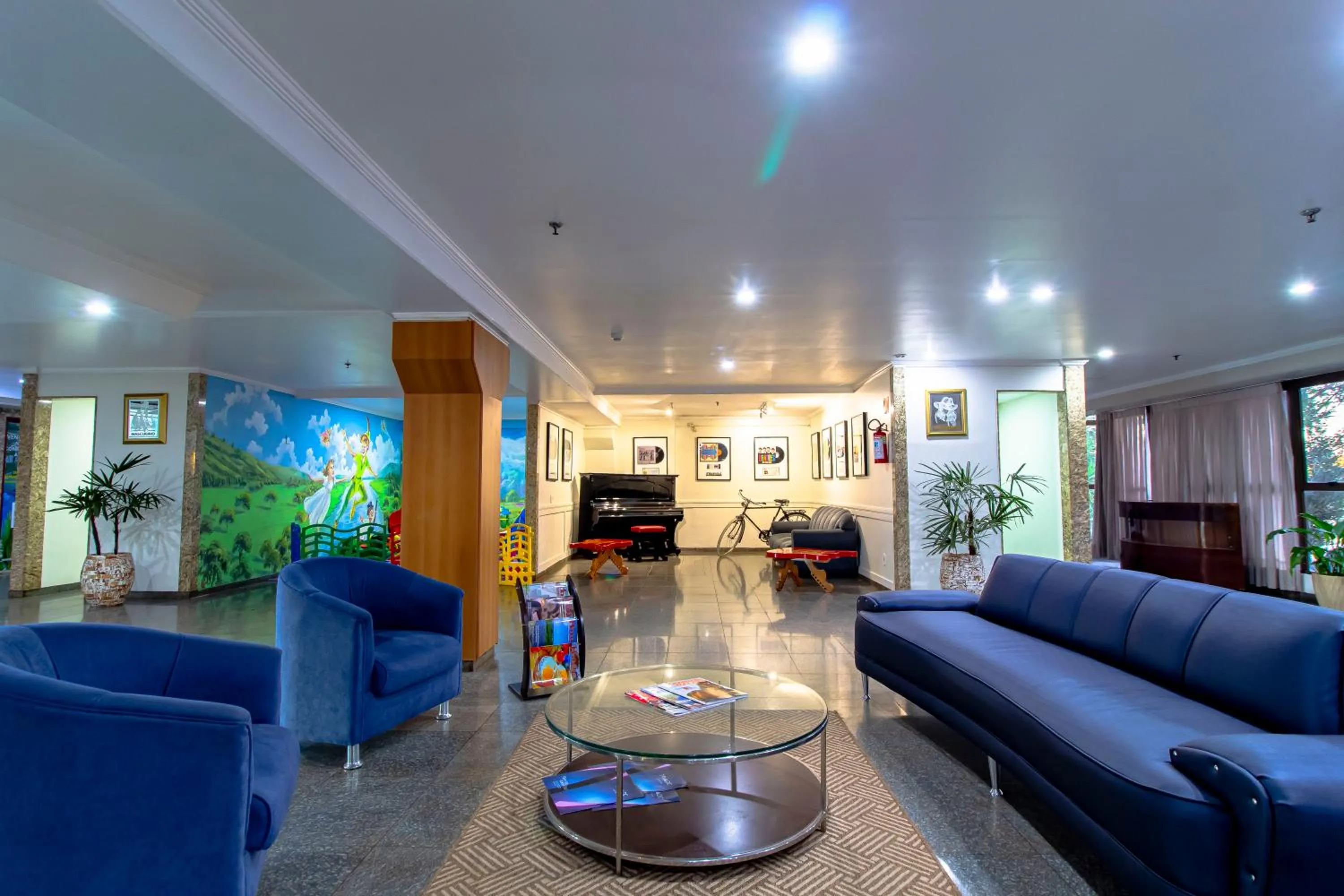 Lobby or reception in Hotel Vilage Inn Ribeirão Preto & Convenções