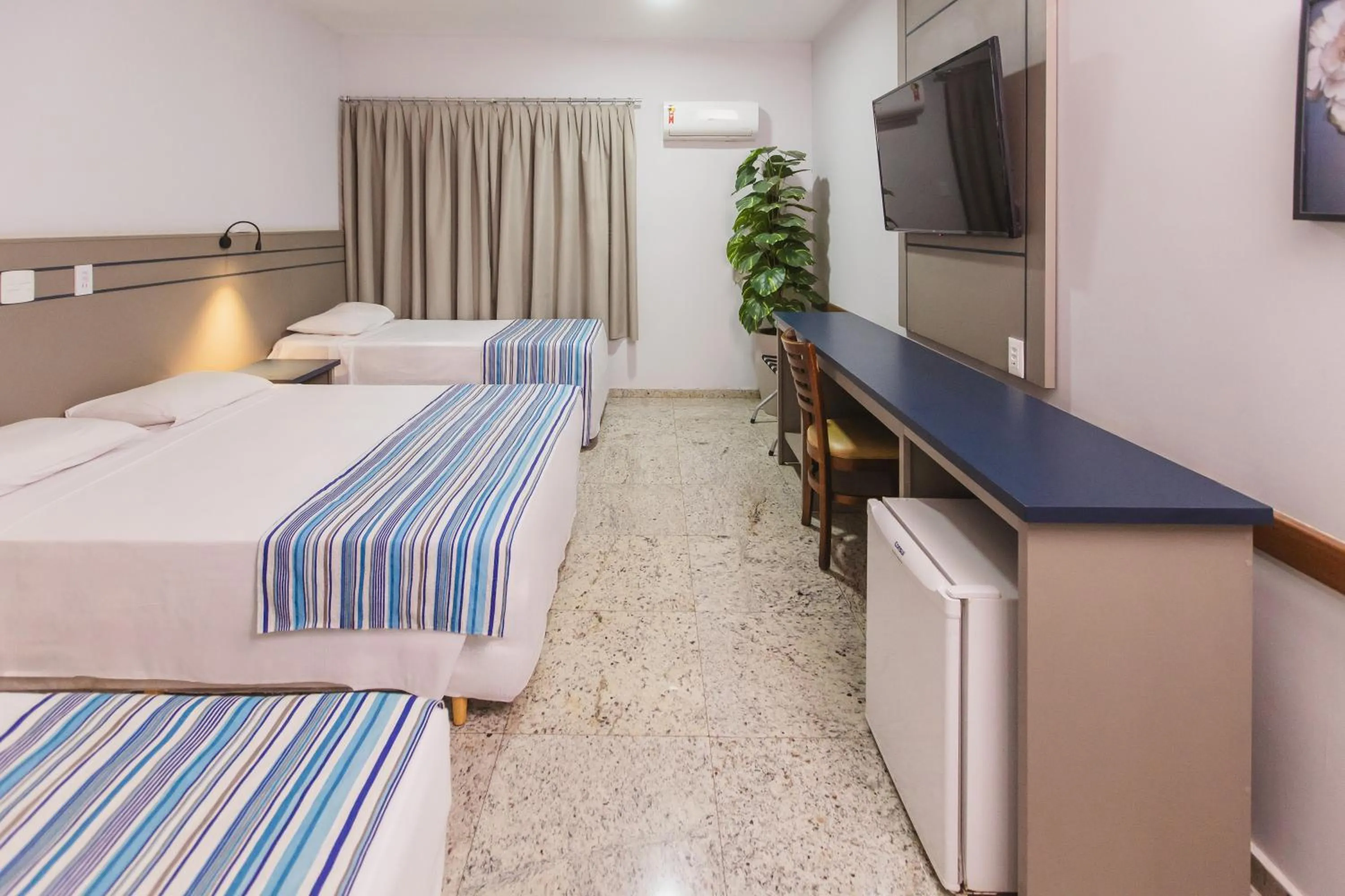 Bedroom, Bed in Hotel Vilage Inn Ribeirão Preto & Convenções by Nacional Inn