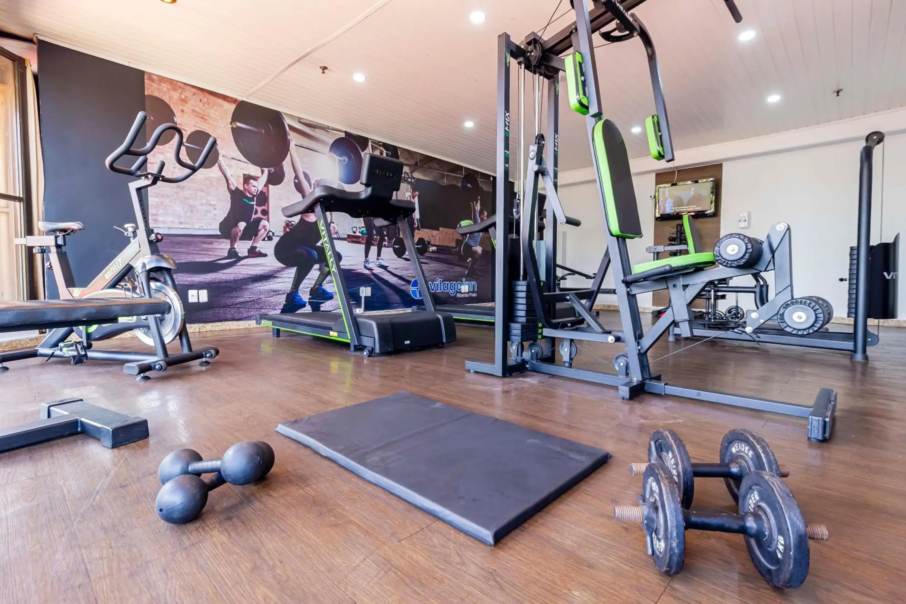 Fitness centre/facilities in Hotel Vilage Inn Ribeirão Preto & Convenções Fitness centre/facilities in Hotel Vilage Inn Ribeirão Preto & Convenções