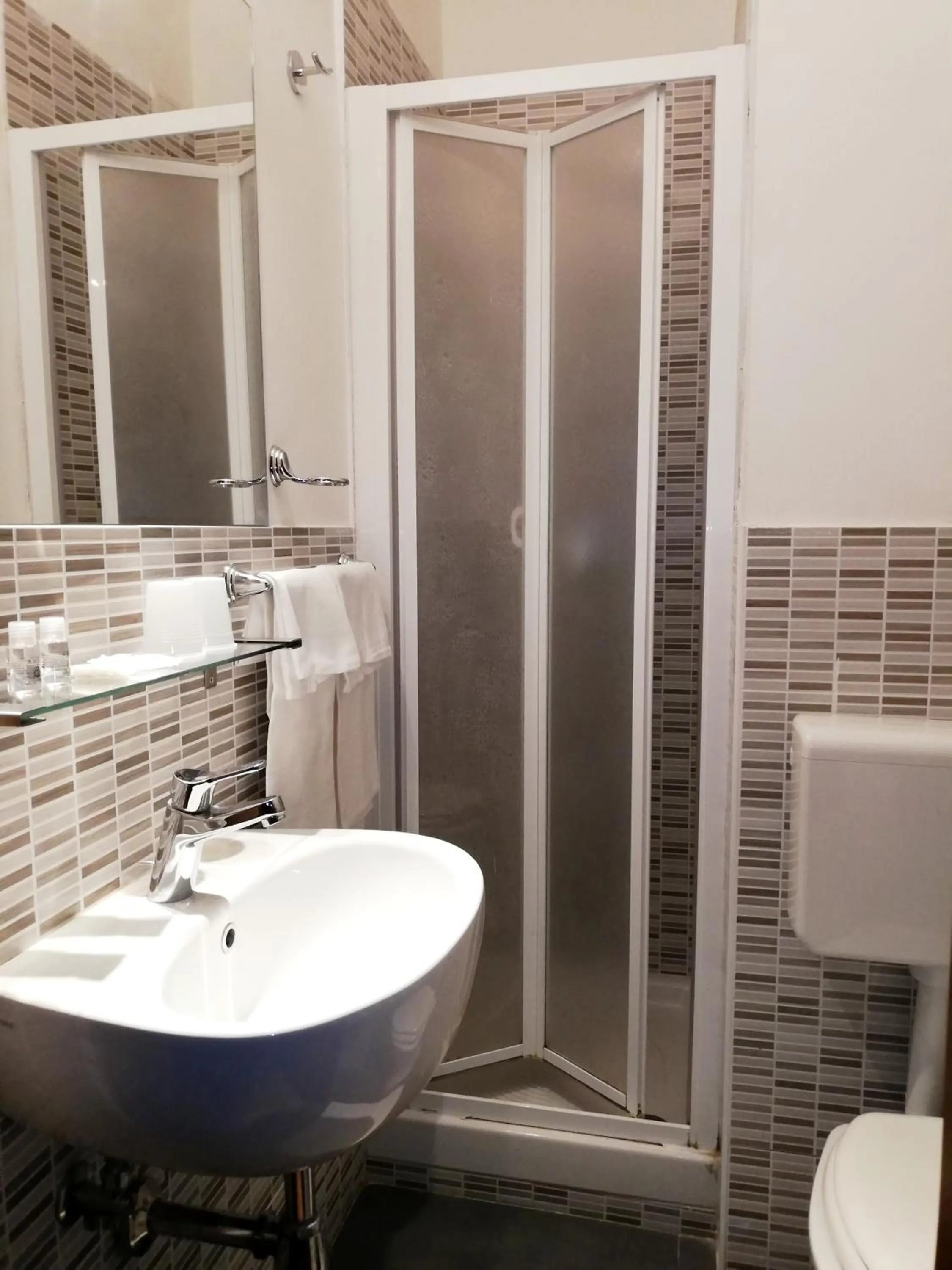 Bathroom in Hotel Dover