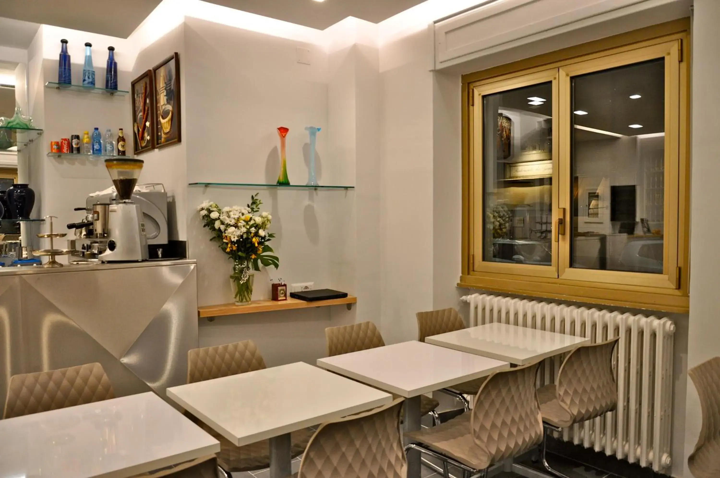 Lounge or bar in Hotel Dover Lounge or bar in Hotel Dover