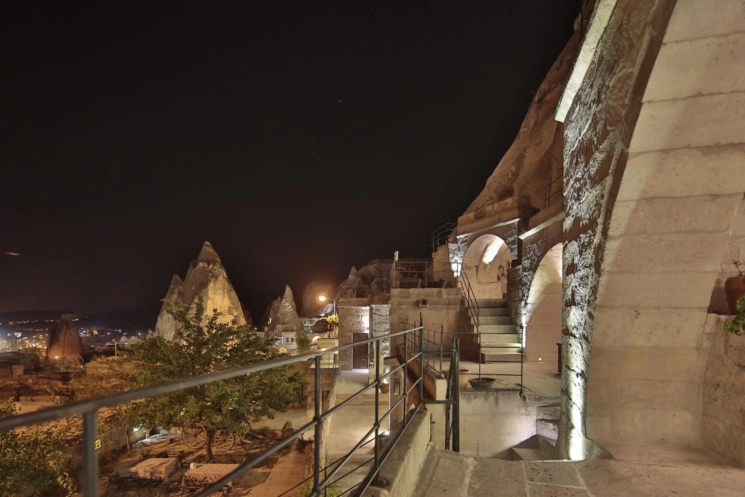 Mountain view in Village Cave House Hotel