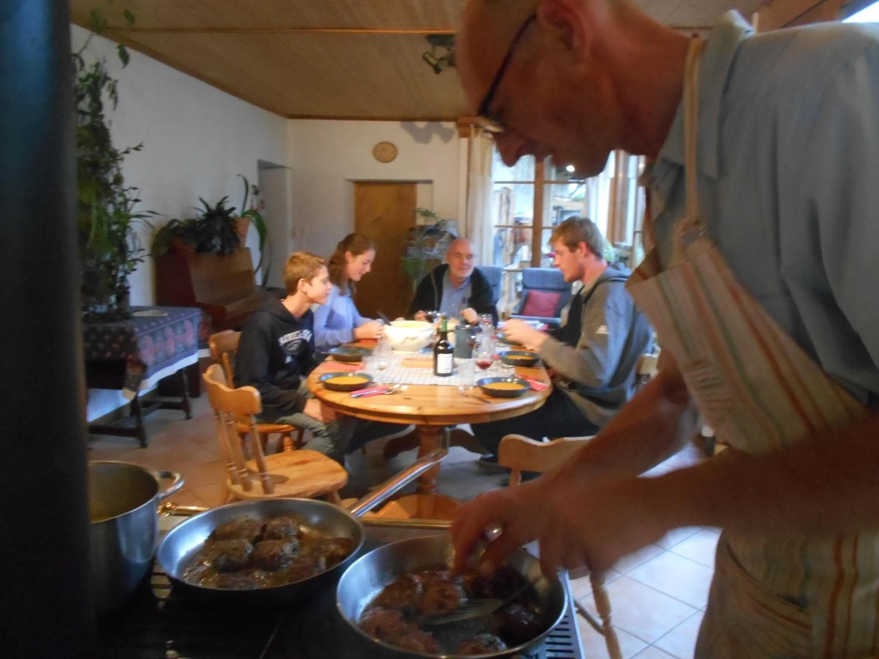 Restaurant/places to eat in VALRELEY, chambres et table d'hôtes eco-friendly avec bain nordique au sud du massif du Jura