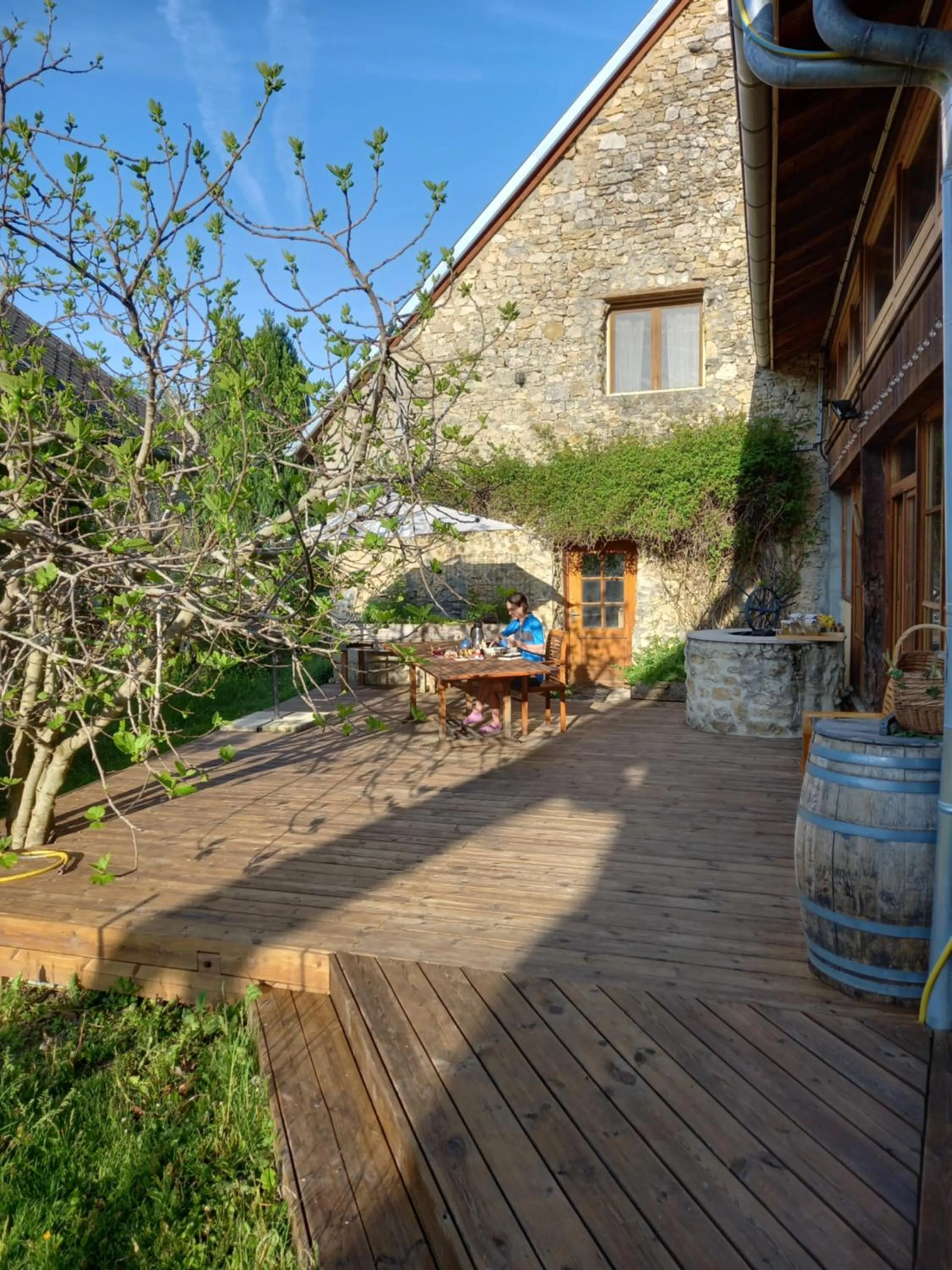 VALRELEY, chambres et table d'hôtes eco-friendly avec bain nordique au sud du massif du Jura