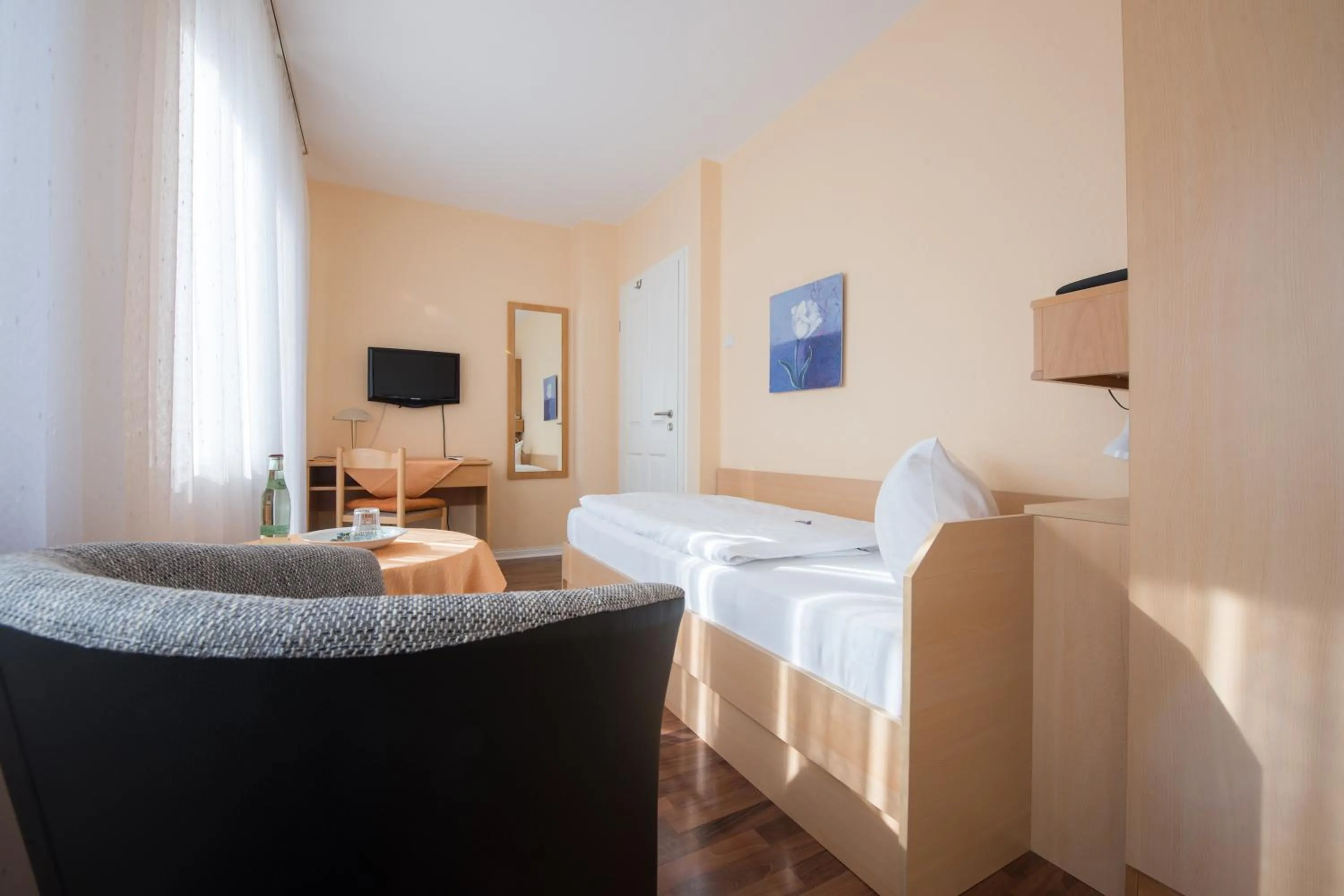 Photo of the whole room, Bed in Hotel Joh