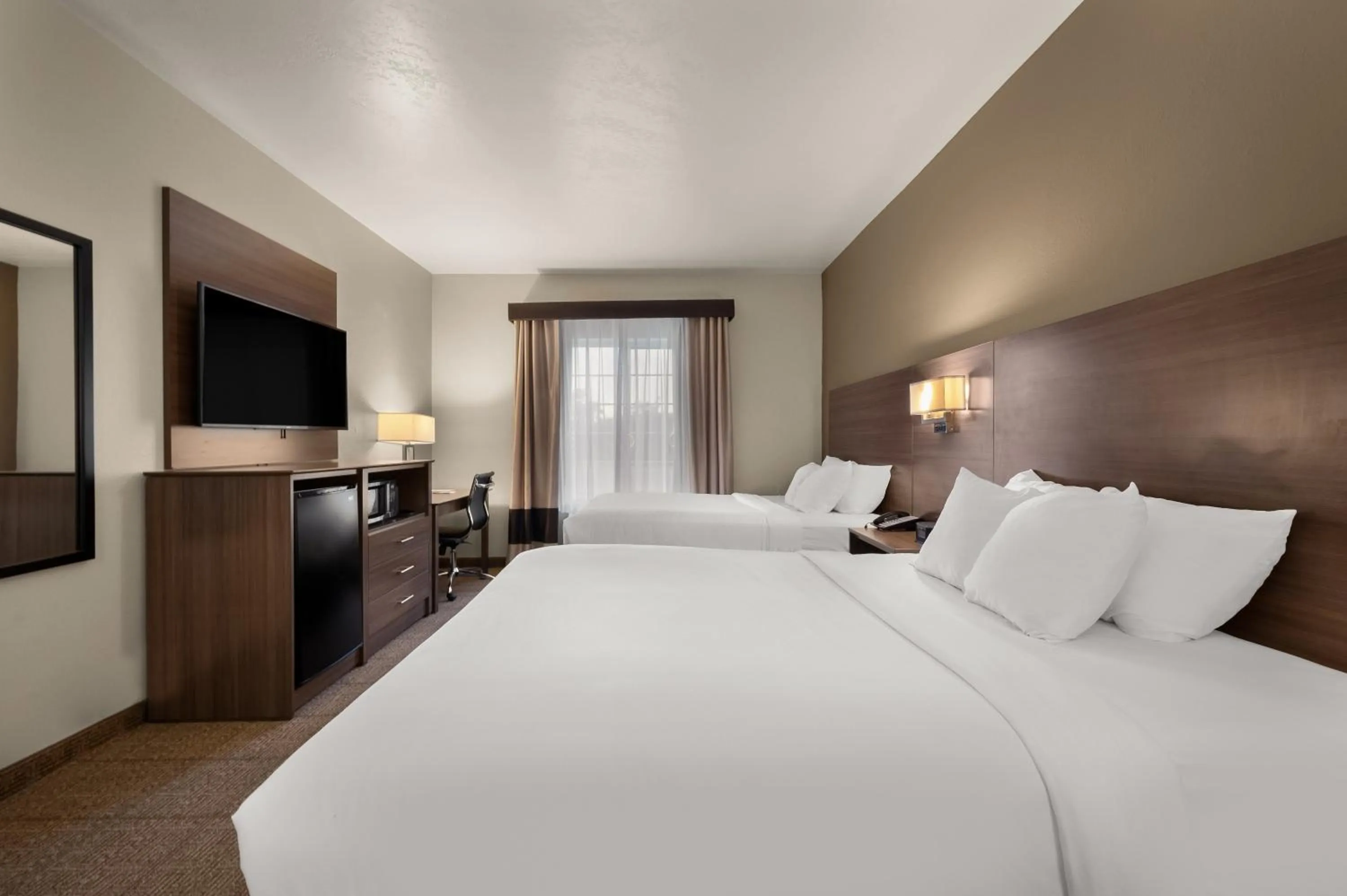 Bedroom, Bed in Comfort Inn & Suites