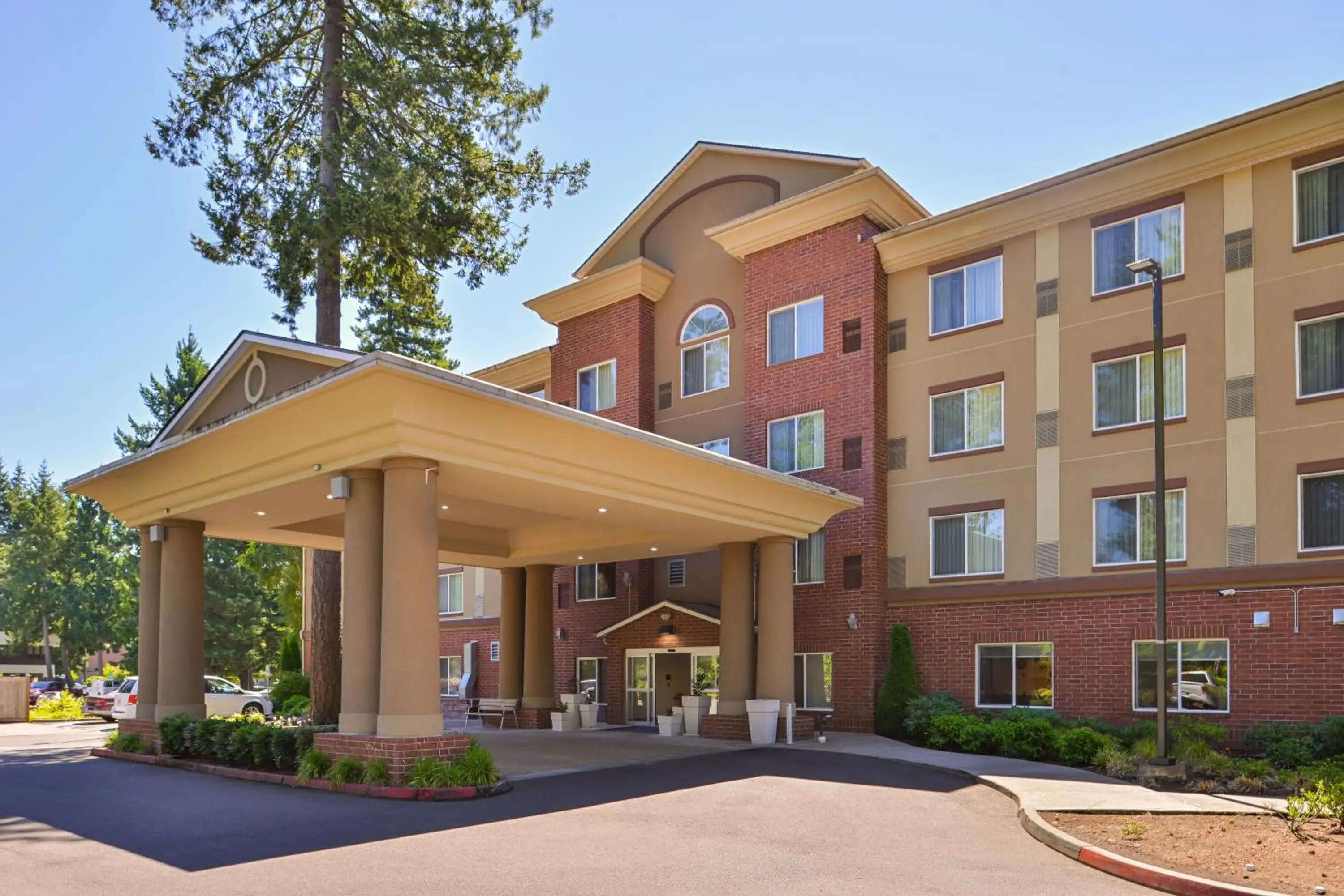 Property building in Holiday Inn Express & Suites Lacey - Olympia by IHG Property building in Holiday Inn Express & Suites Lacey - Olympia by IHG