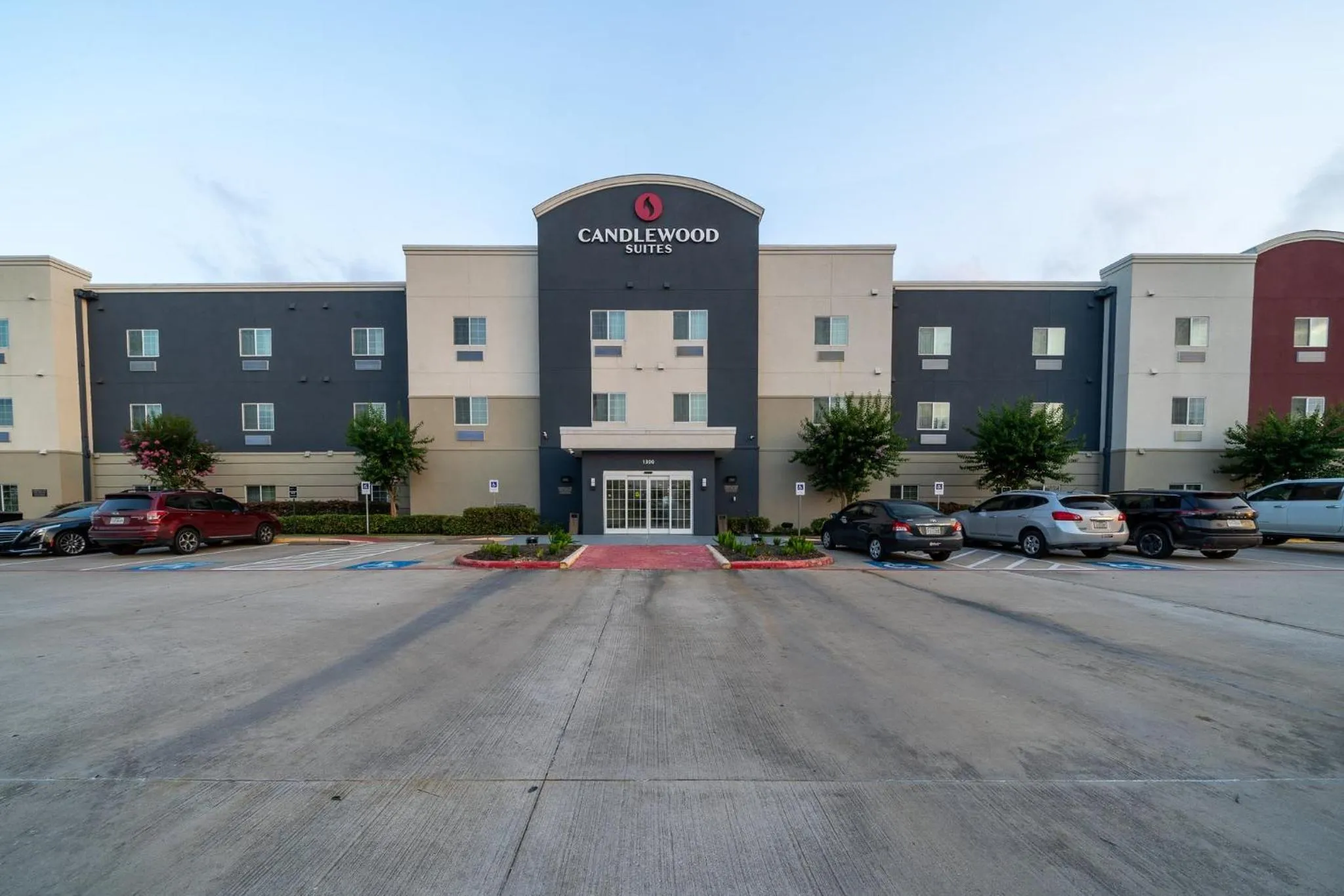 Property building in Candlewood Suites Deer Park by IHG