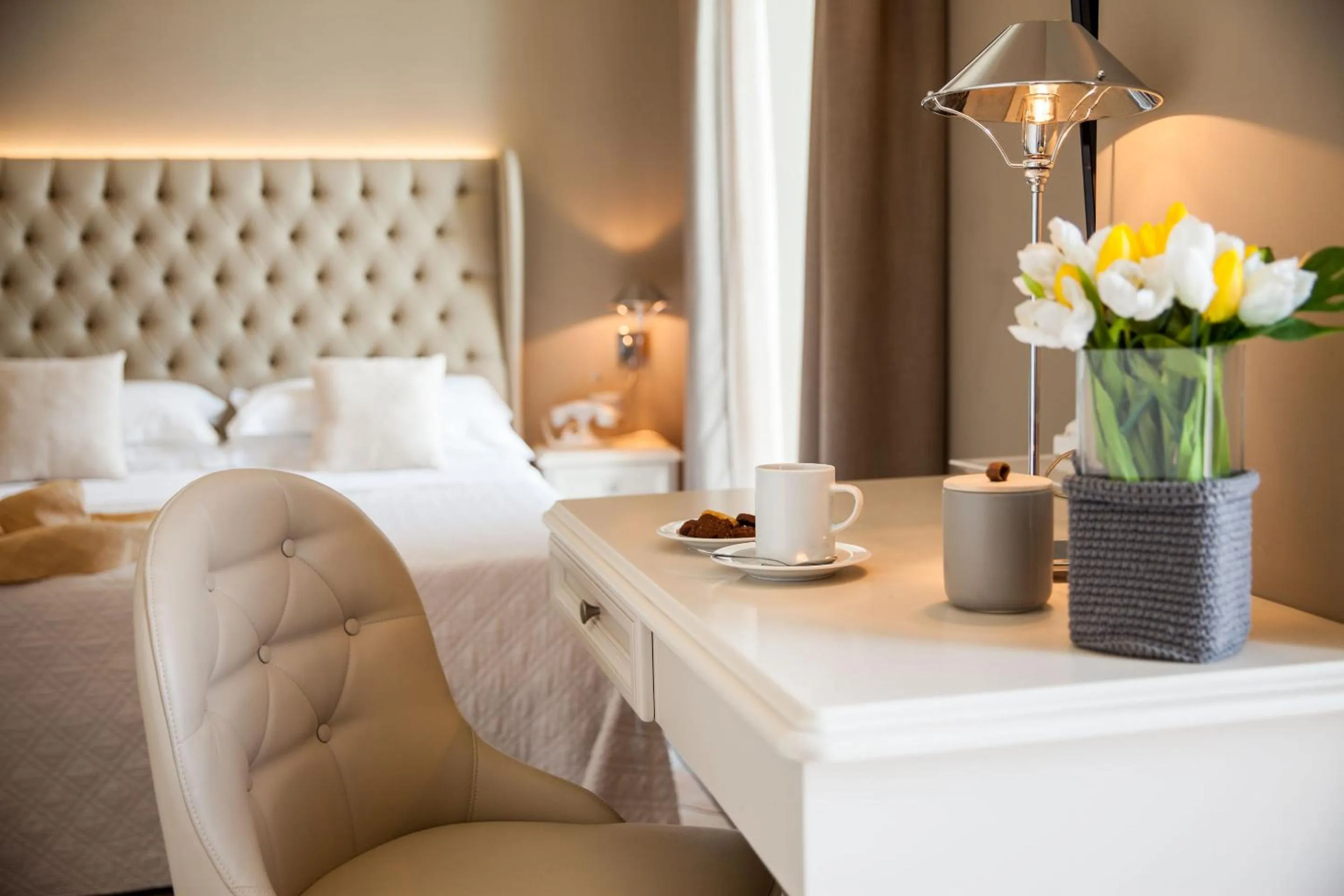 Decorative detail, Bed in Hotel Savoia