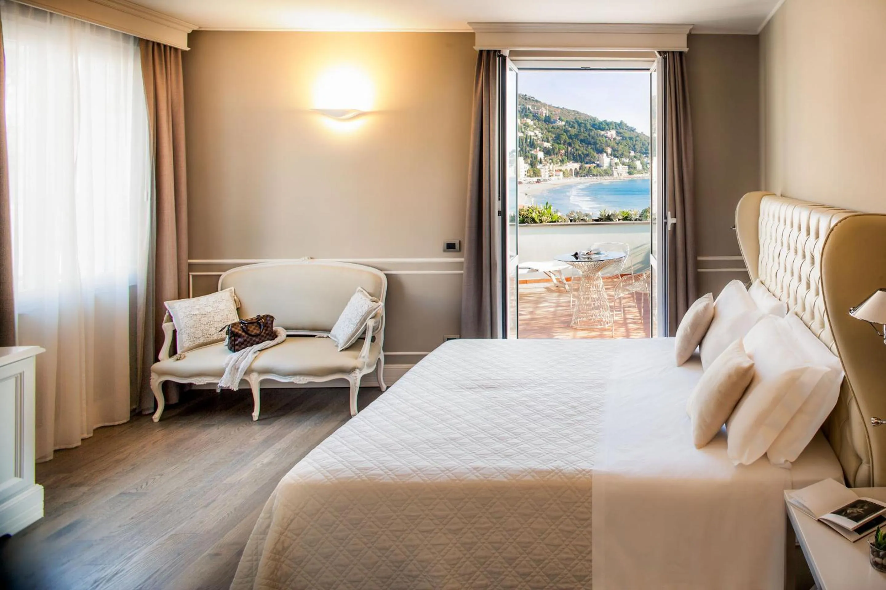 Photo of the whole room, Bed in Hotel Savoia