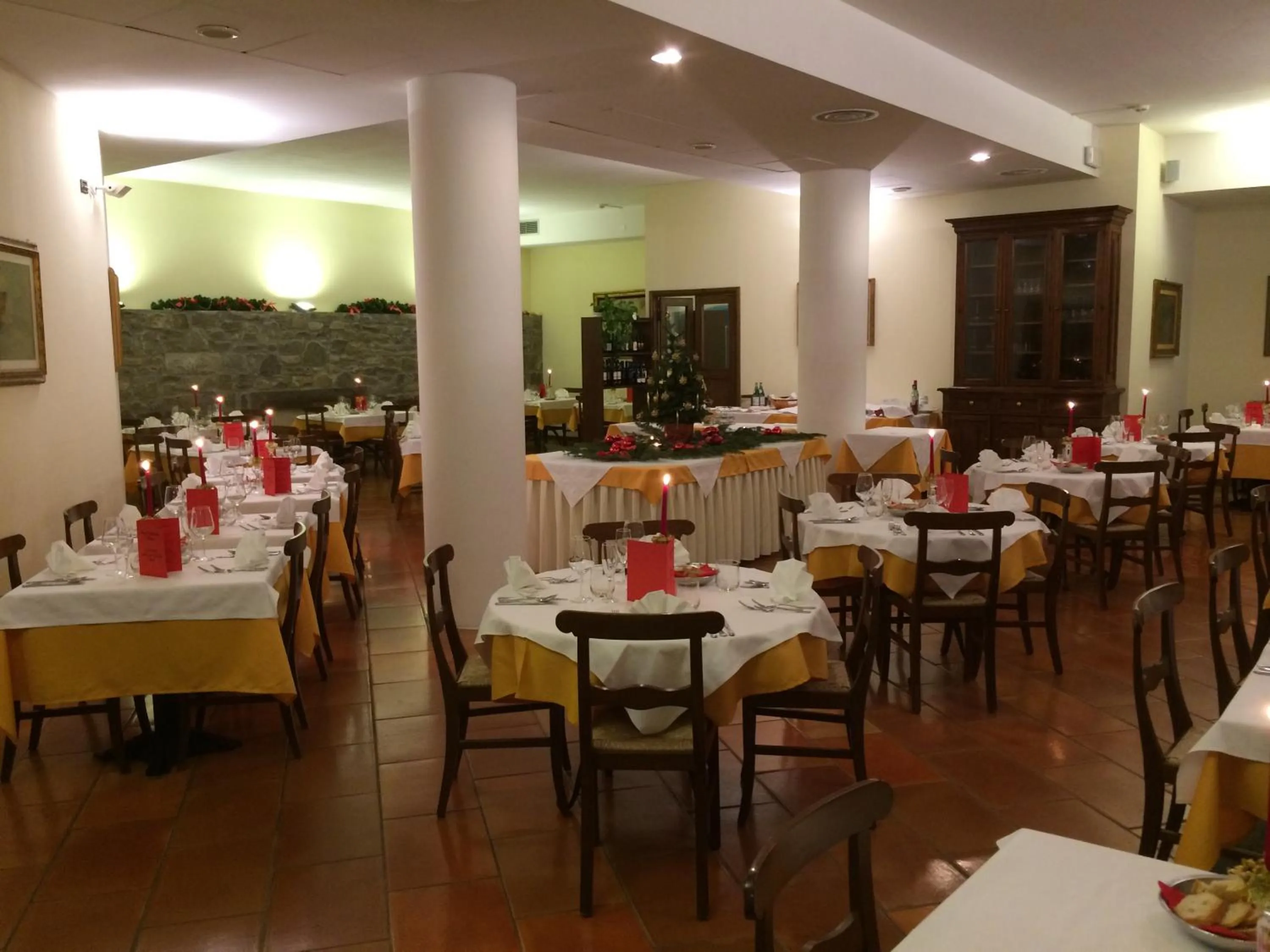 Restaurant/places to eat in Hotel Bellavista